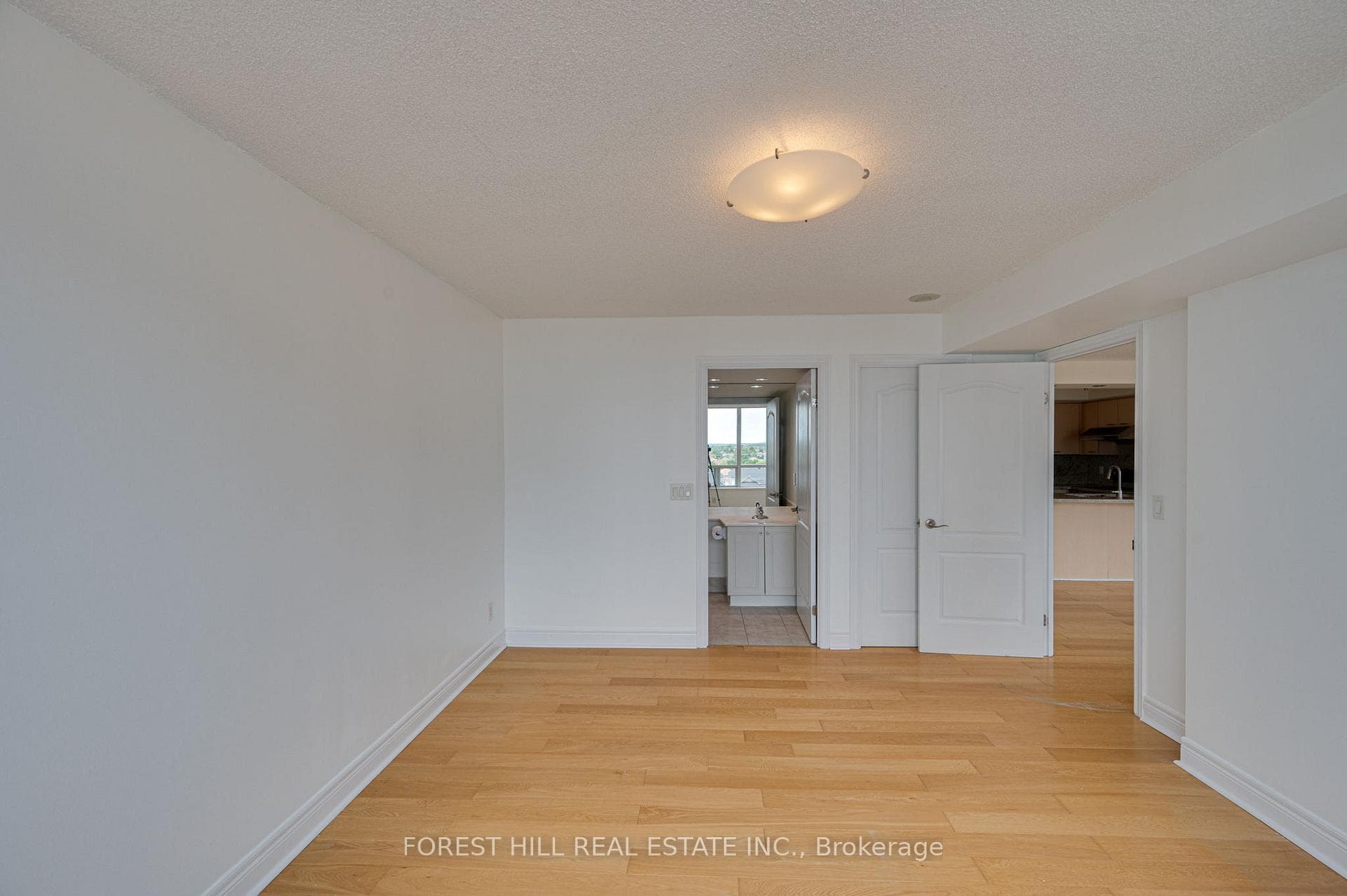 62 Suncrest Boulevard Unit 807 photo 34