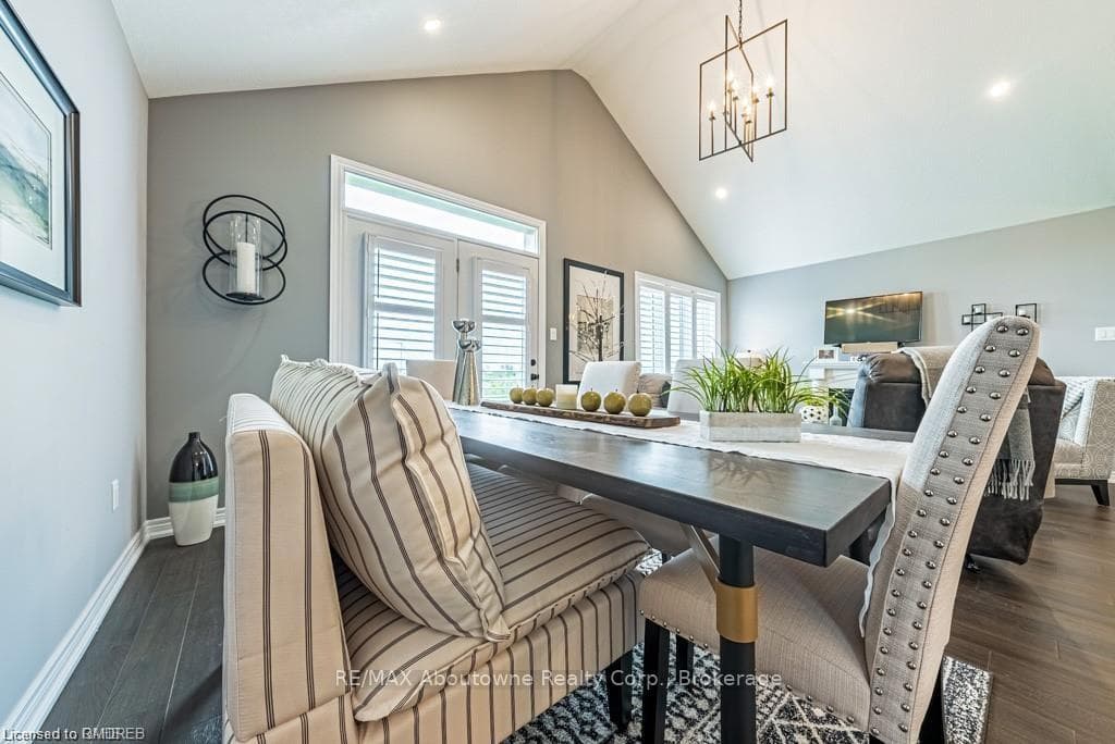 261 SCHOONER Drive photo 12