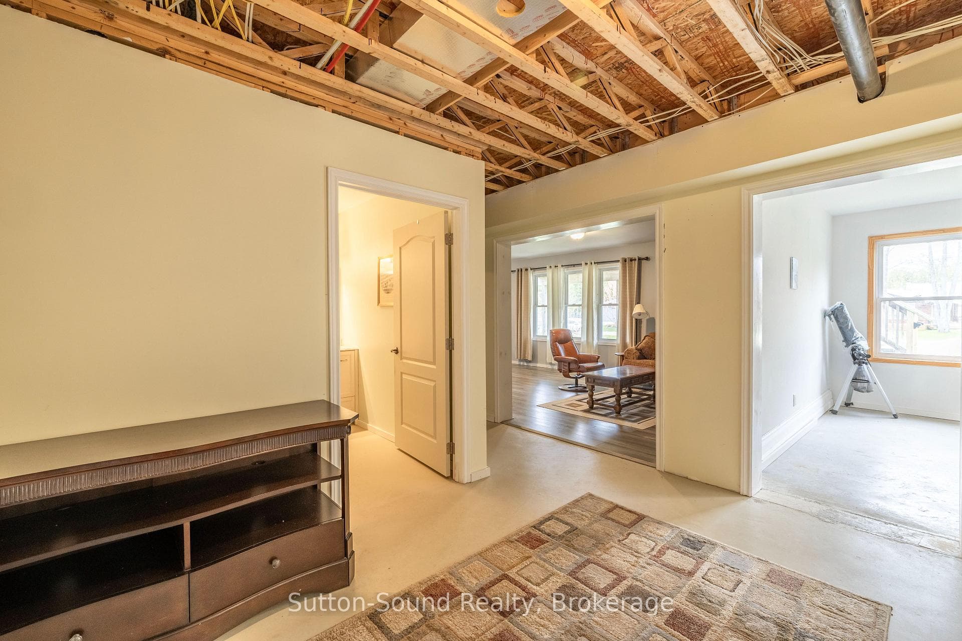 21 Cardinal Avenue photo 25