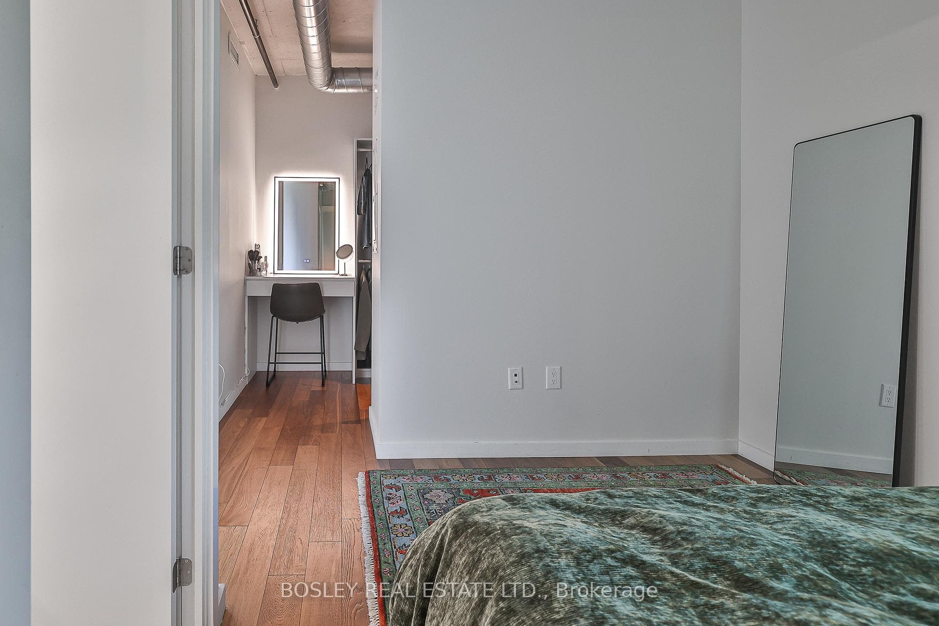170 Bayview Avenue Unit 515 photo 21