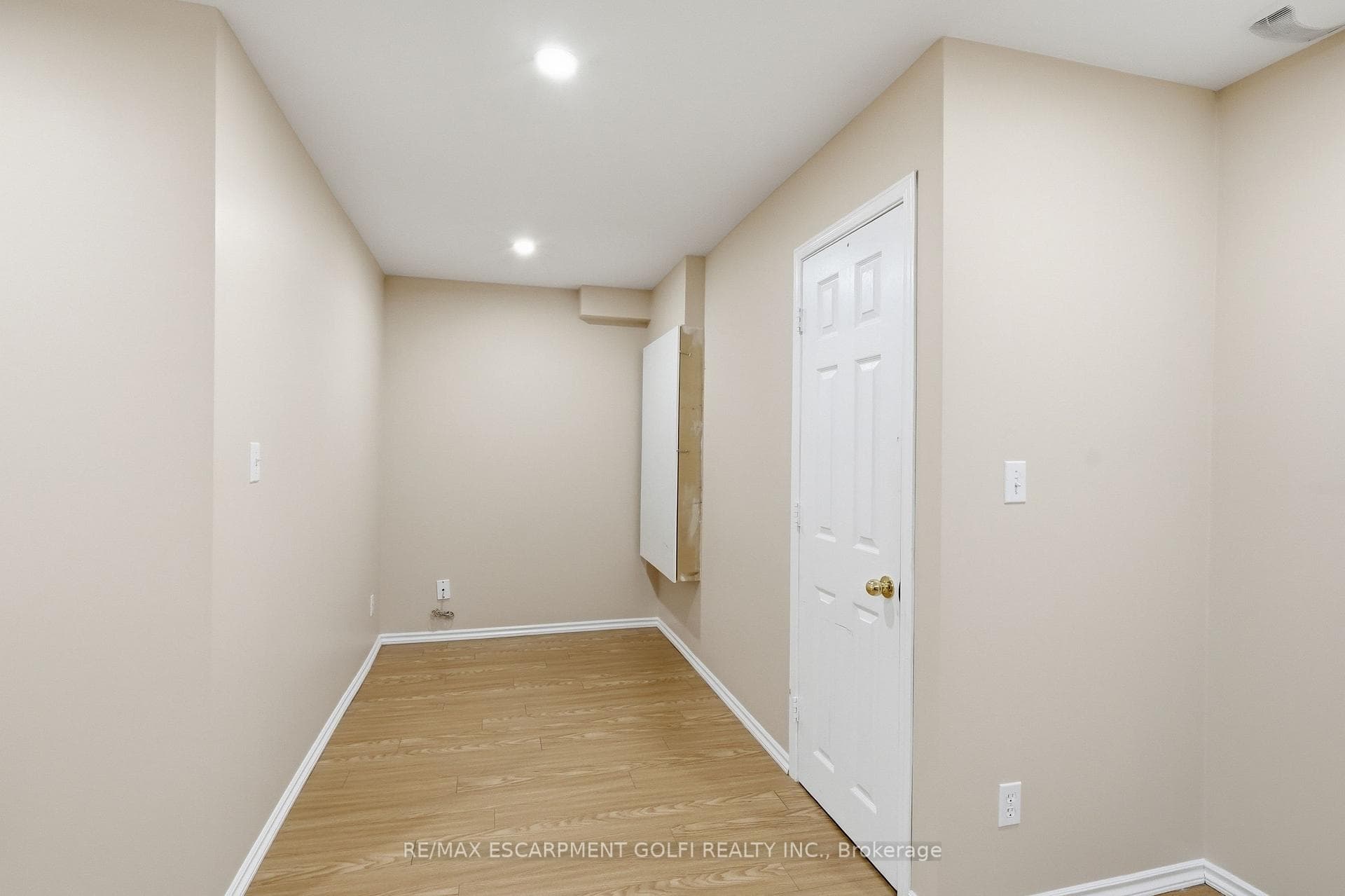 2549 Postmaster Drive photo 33