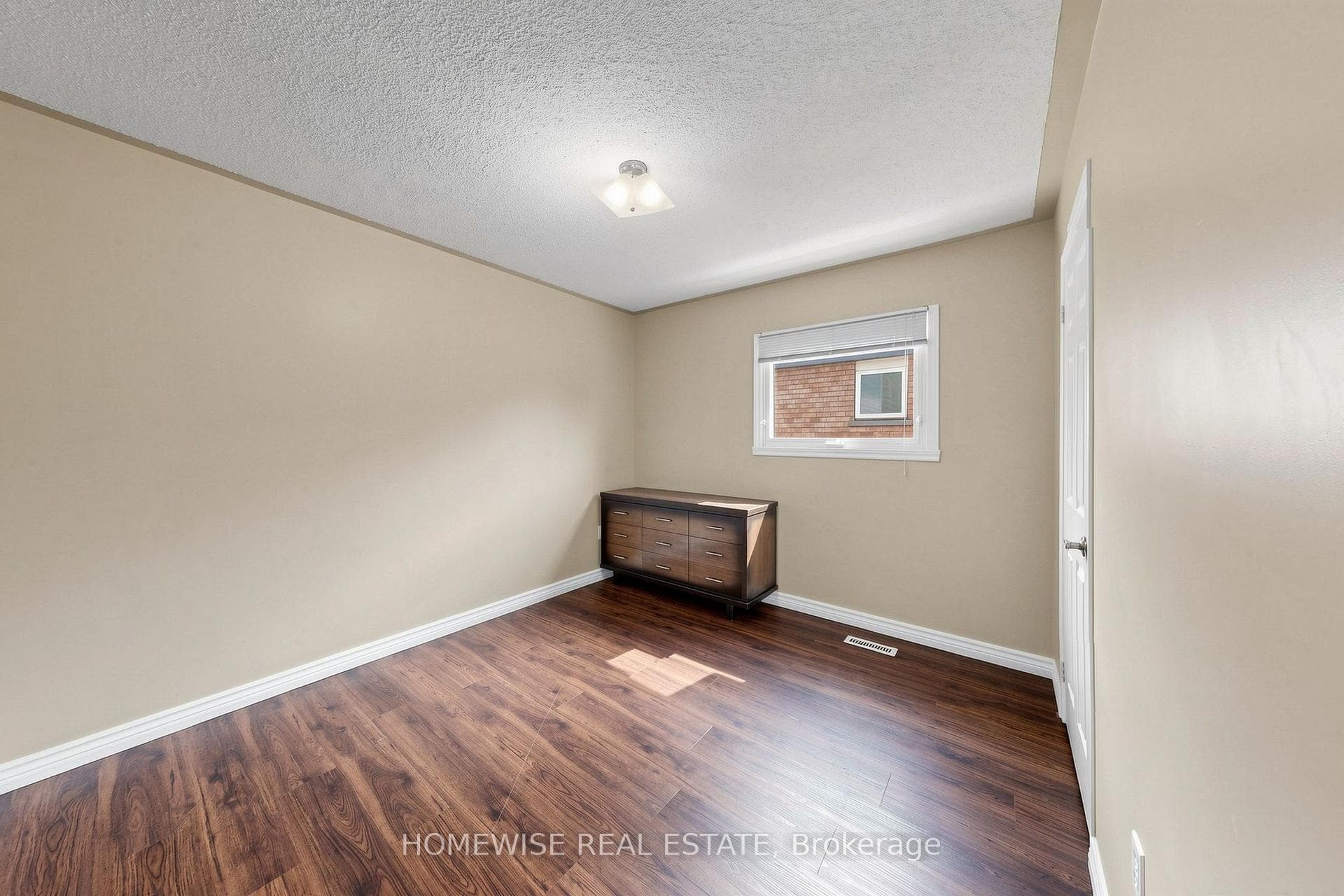 11 Briarcliffe Crescent photo 31