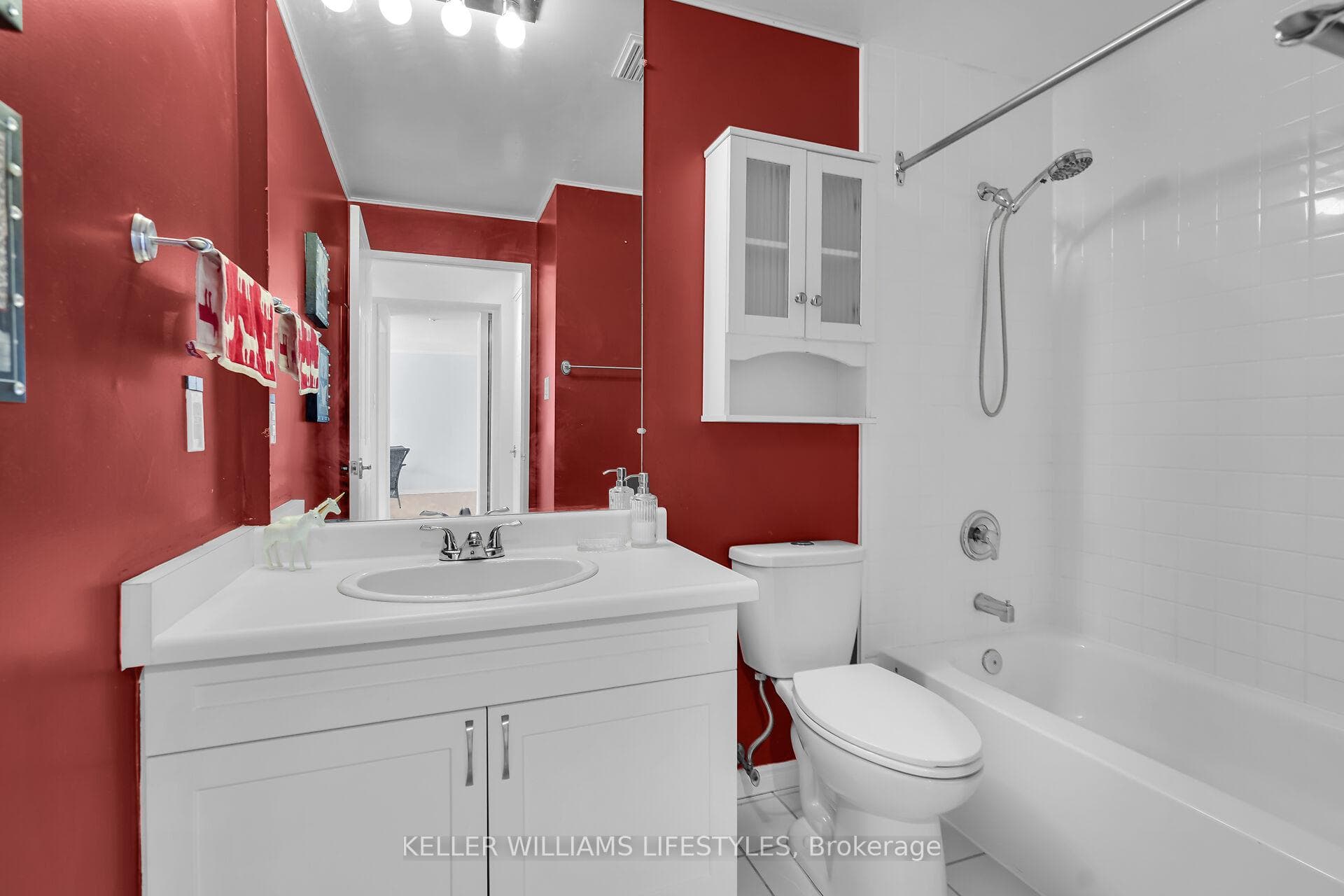 570 Proudfoot Lane Unit 512 photo 15