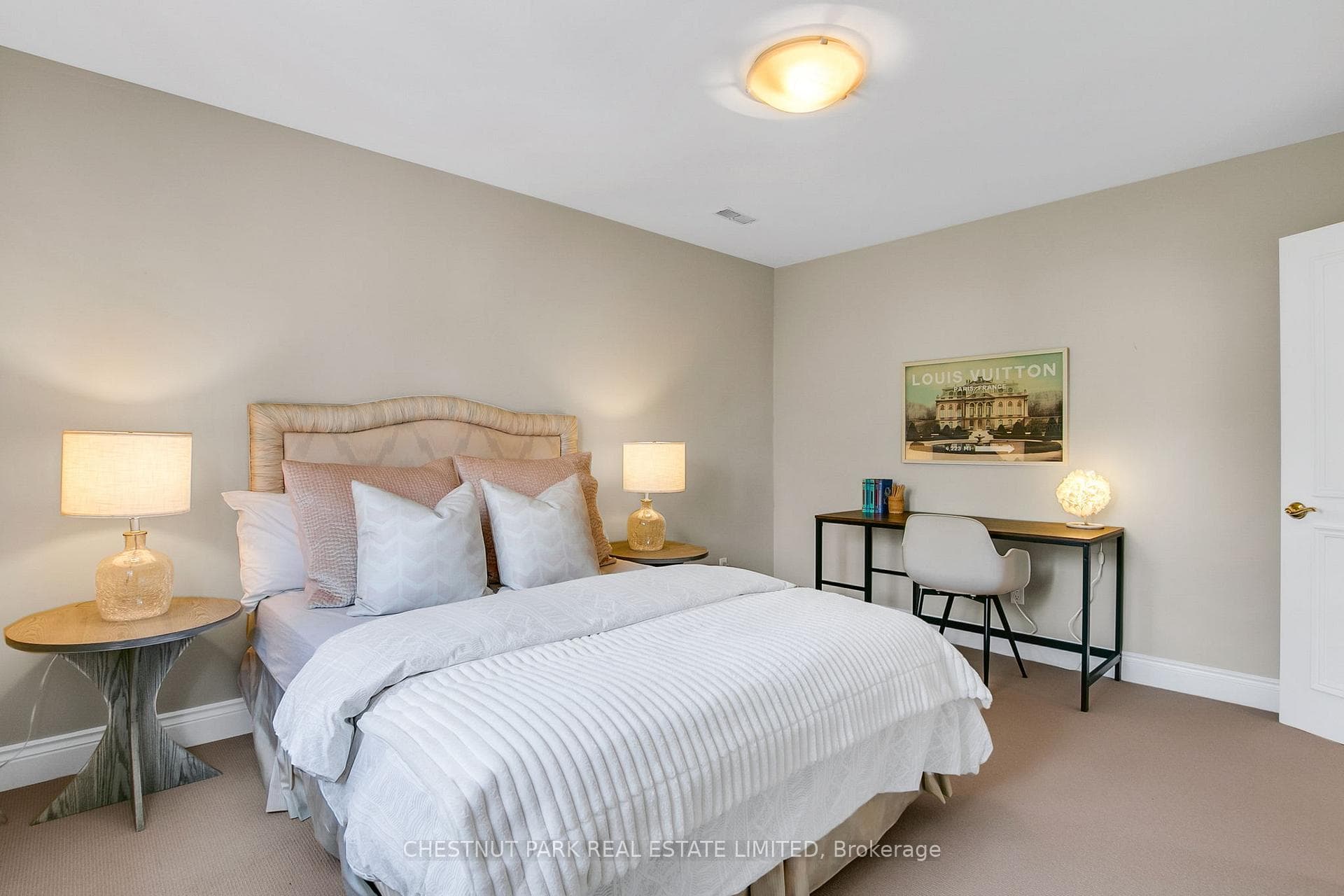 552 Melrose Avenue photo 35