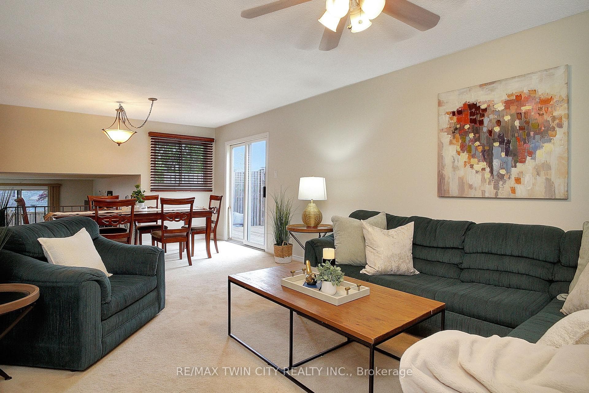 251 Autumn Hill Crescent photo 5