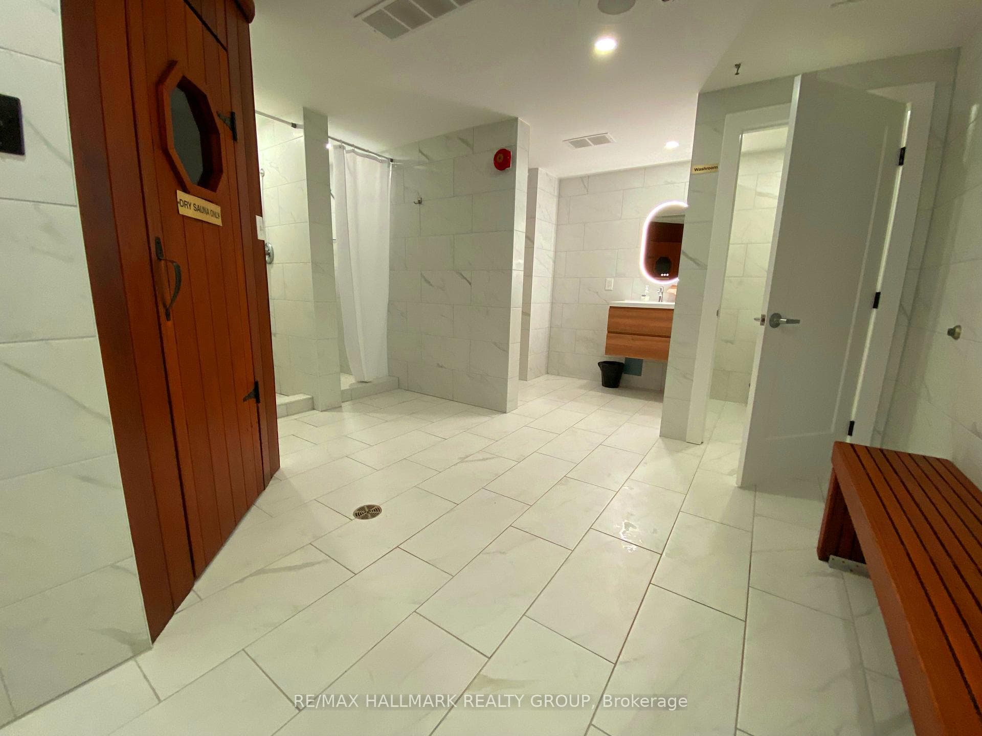 Pool change room & sauna