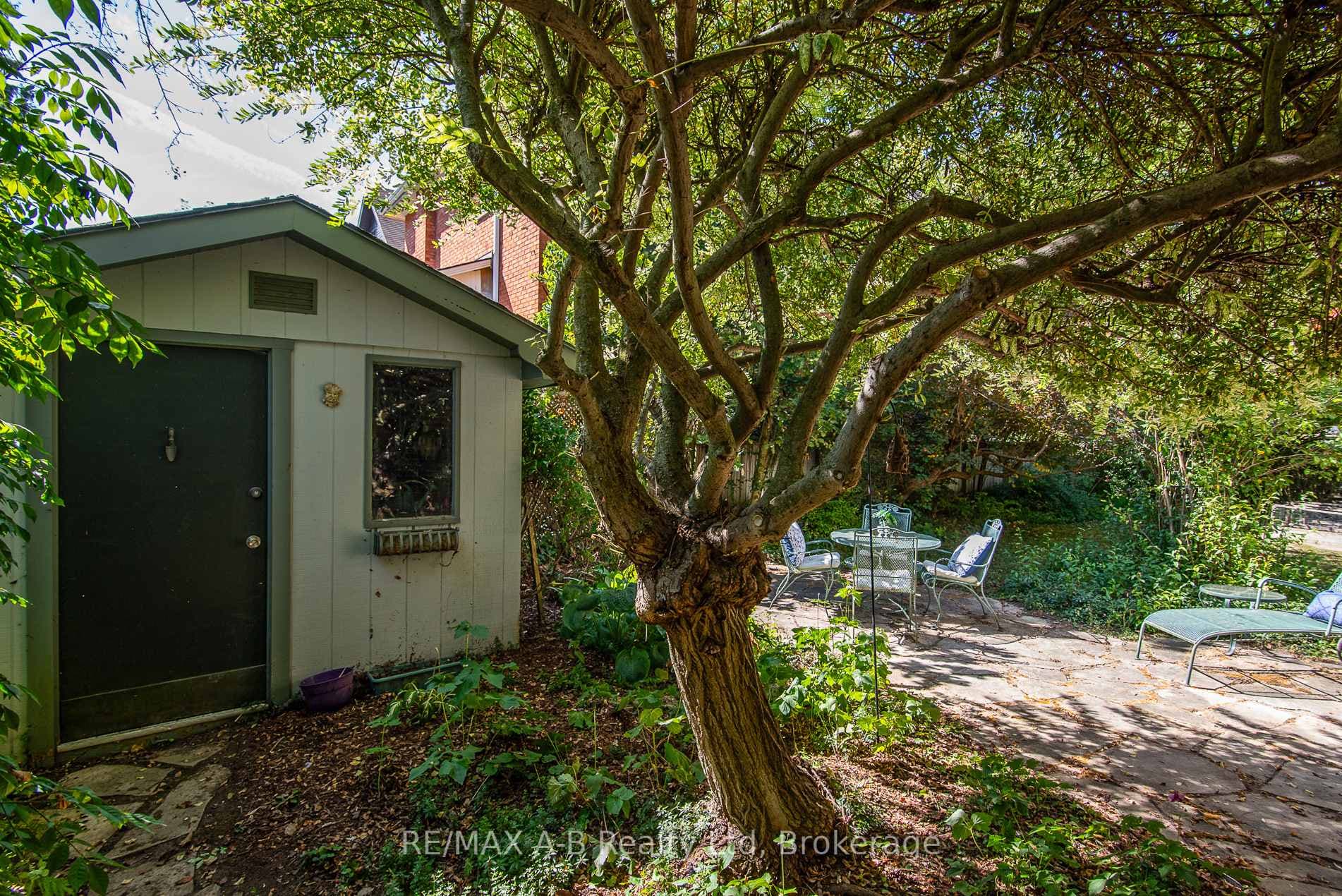 109 Avon Street photo 37