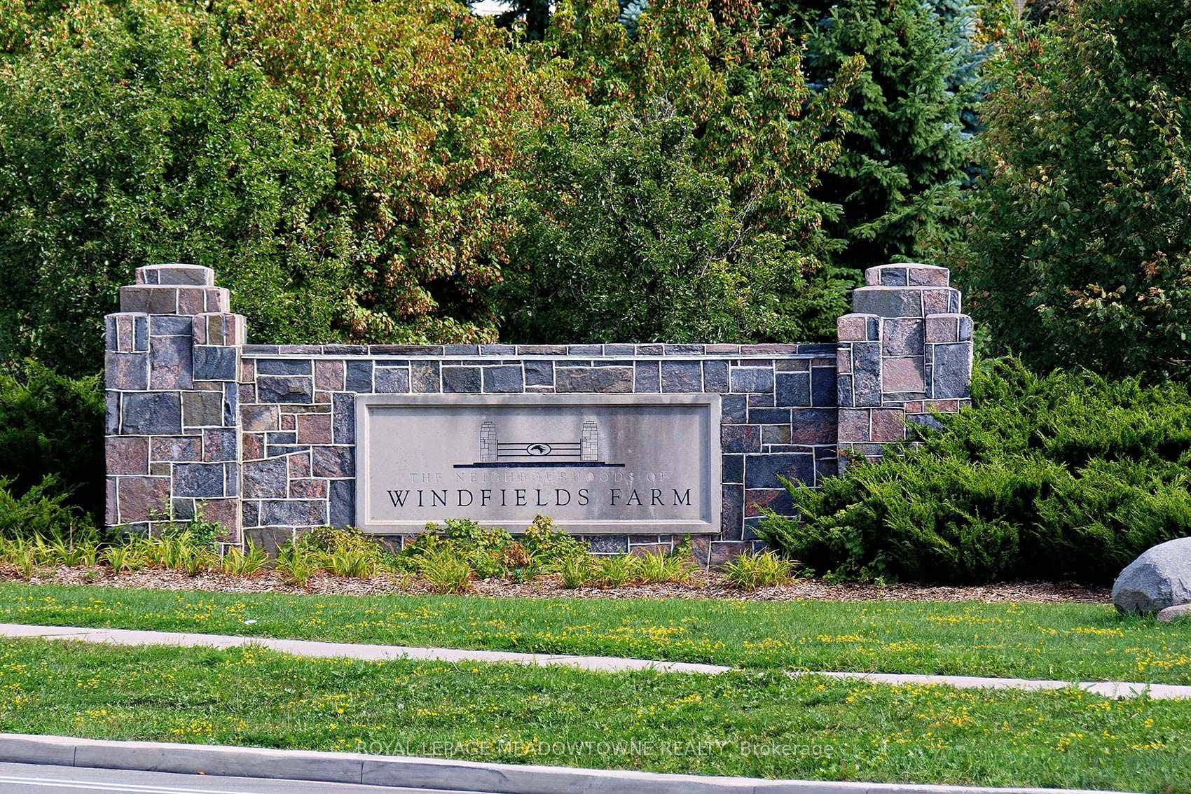 28 Norland Circle photo 4