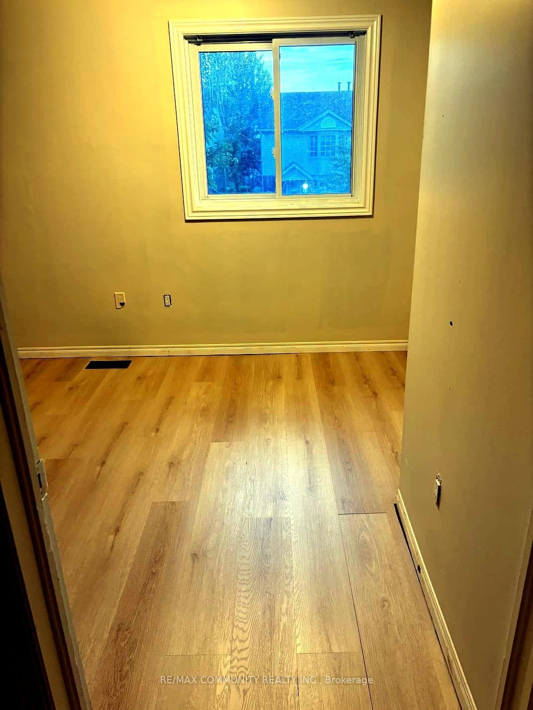 511 Admiral Drive Unit 65 photo 3