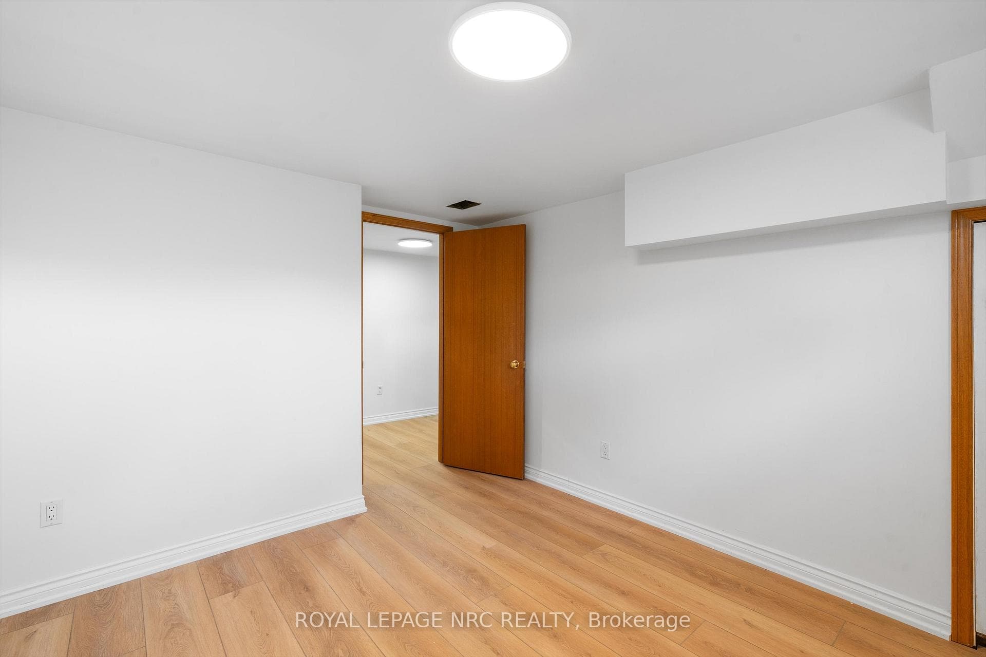 4 Byrne Boulevard photo 21