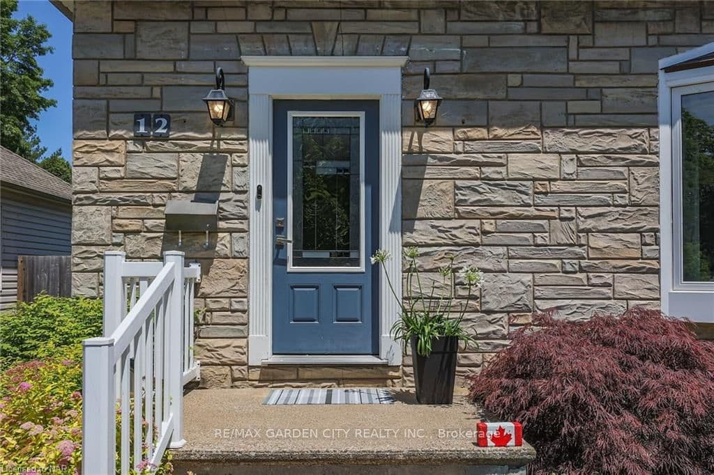 12 PHILPARK Road photo 4