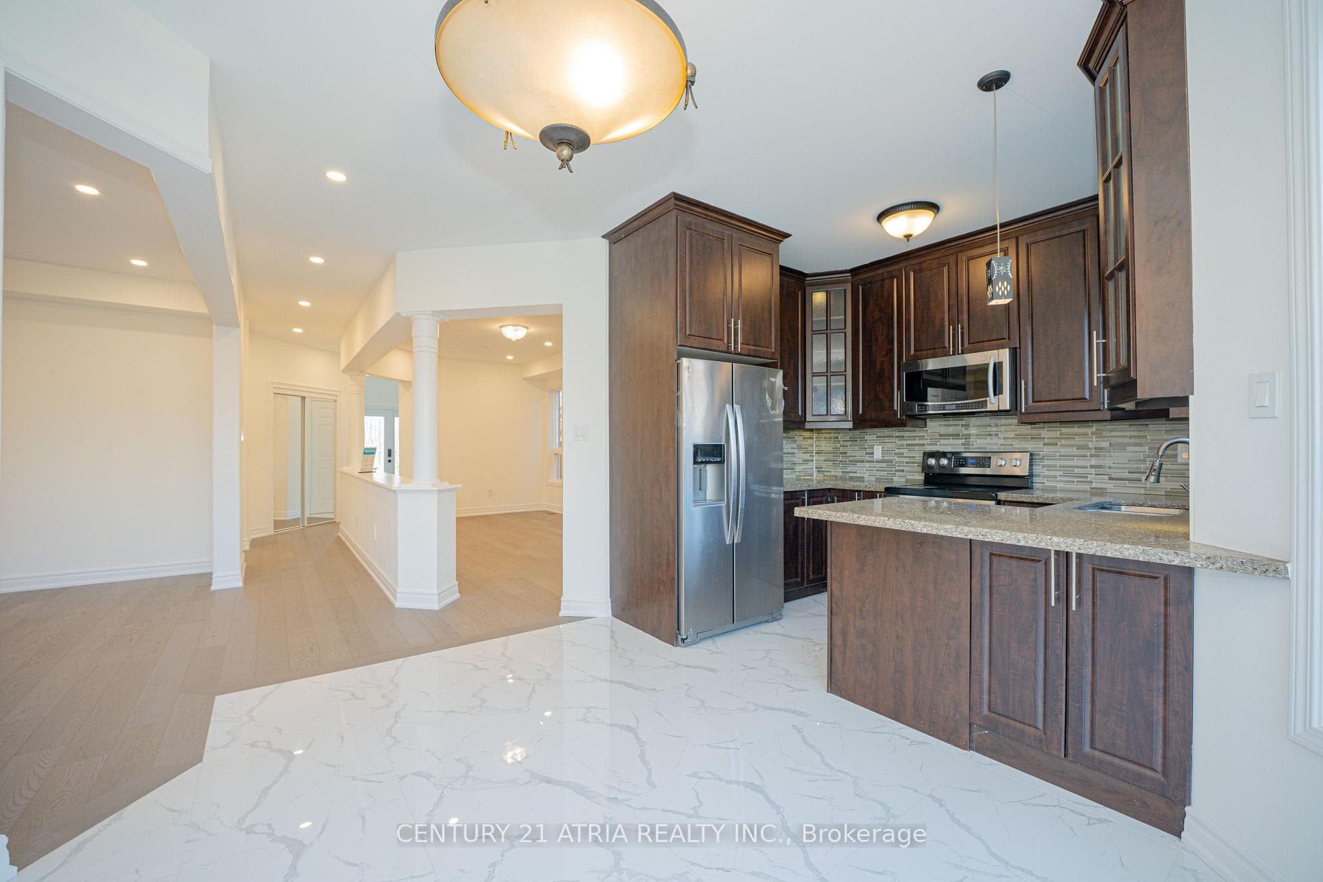 252 Sherwood Road photo 14