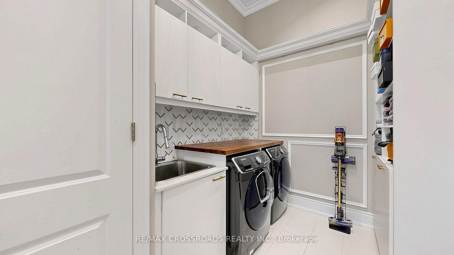19 Finland Drive photo 27