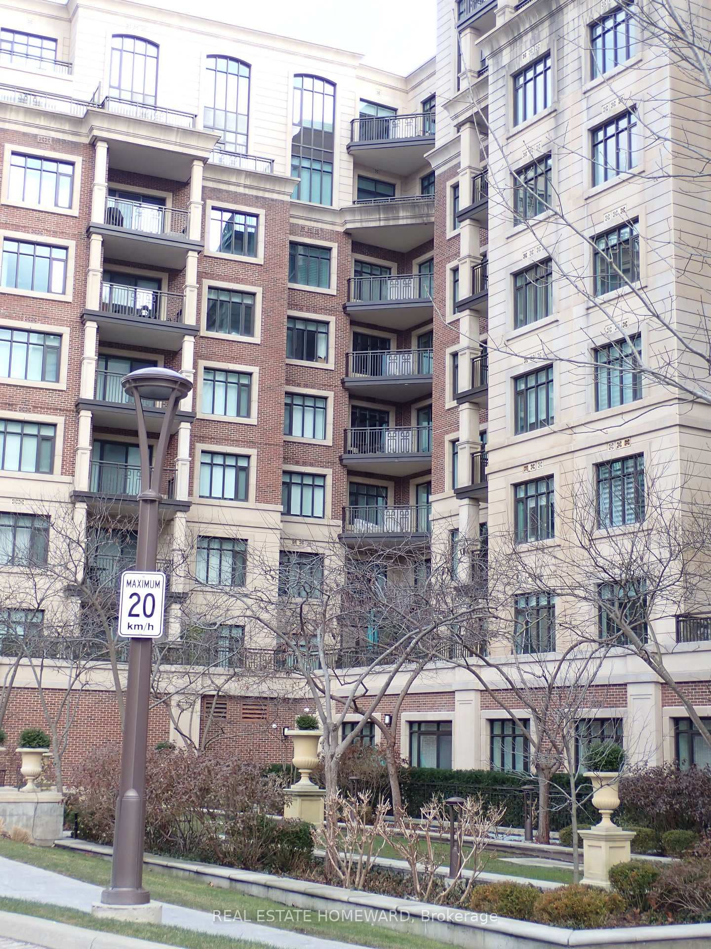 1888 Bayview Avenue Unit 504 photo 34
