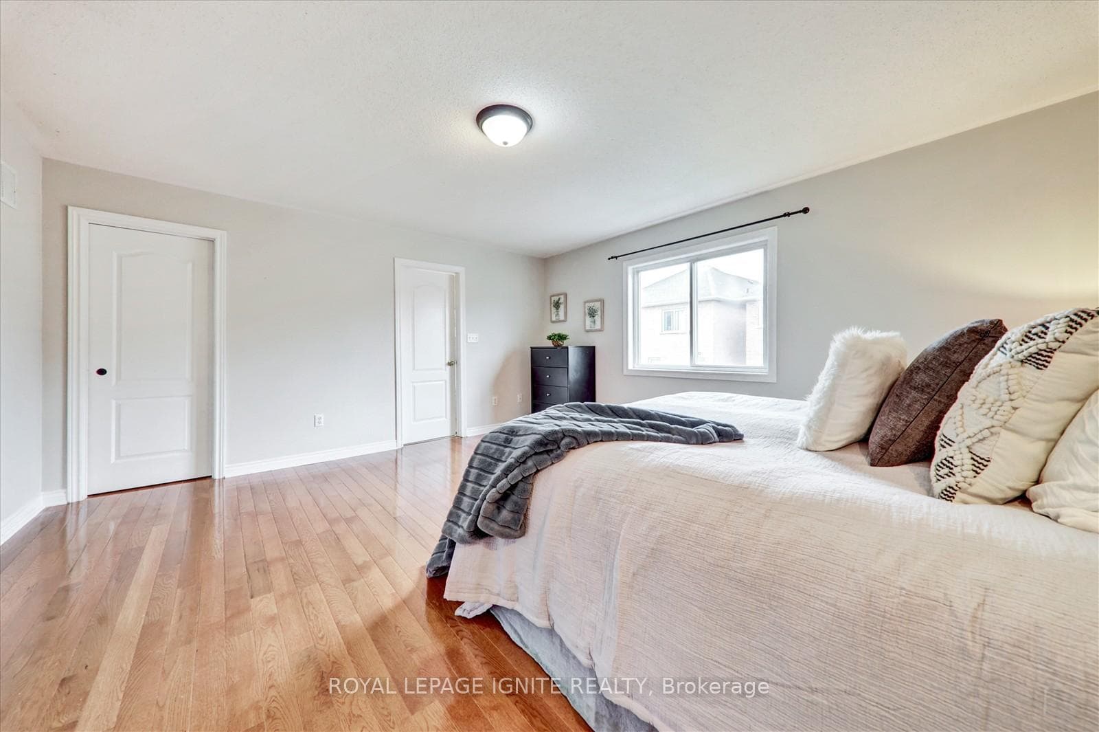 121 Flycatcher Avenue photo 17