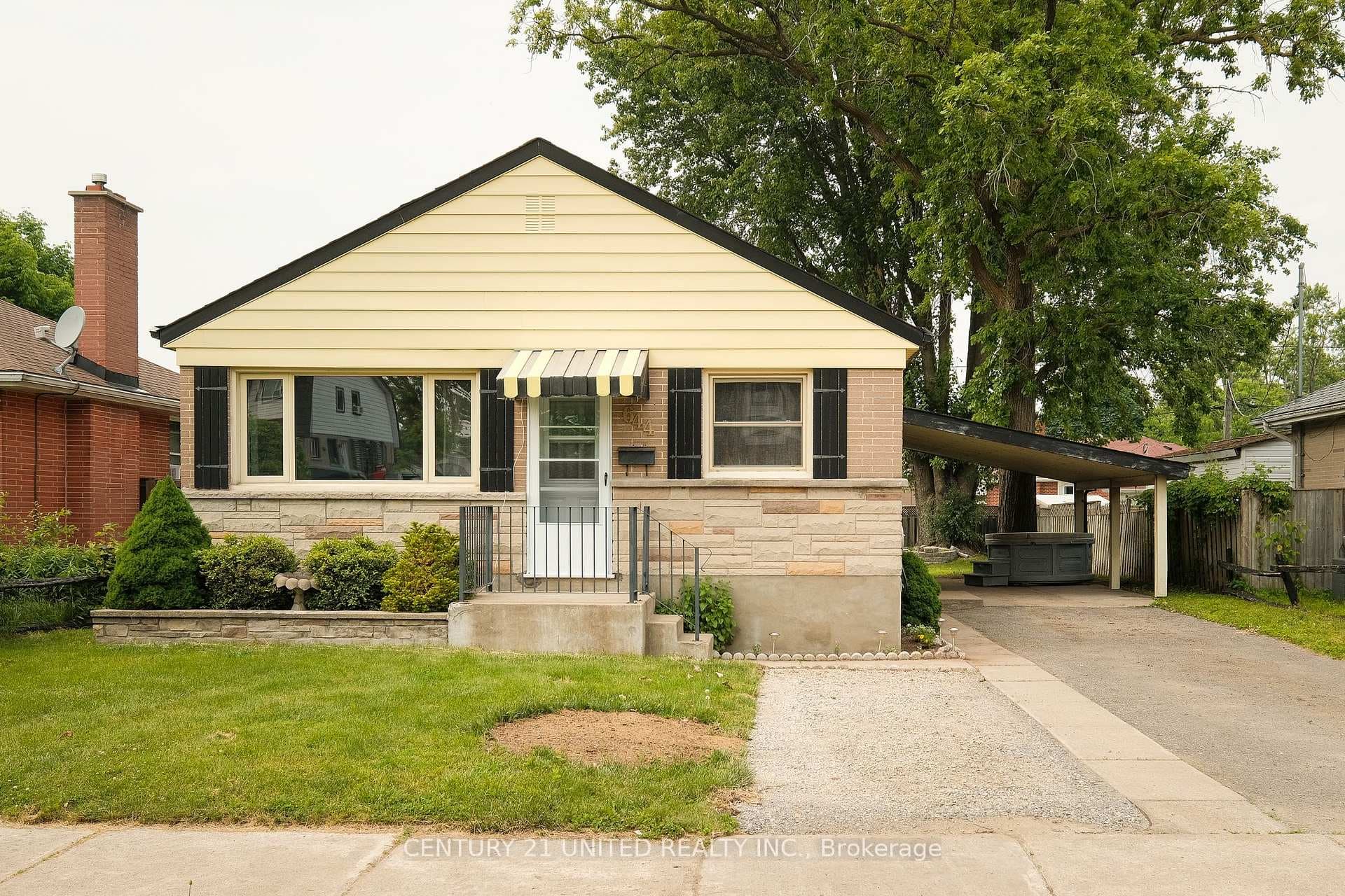 644 Crawford Drive photo 32