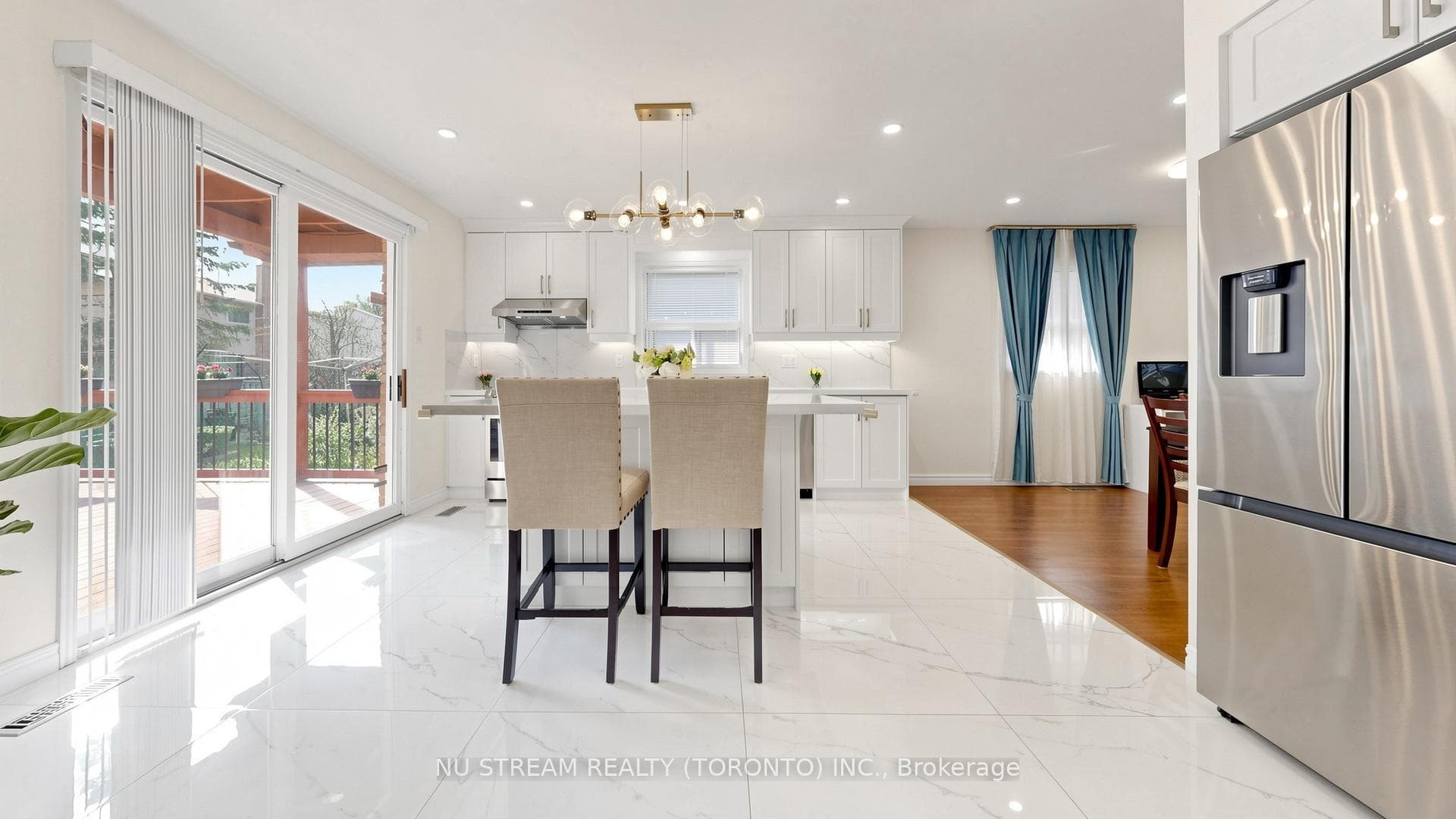26 Alexmuir Boulevard photo 10