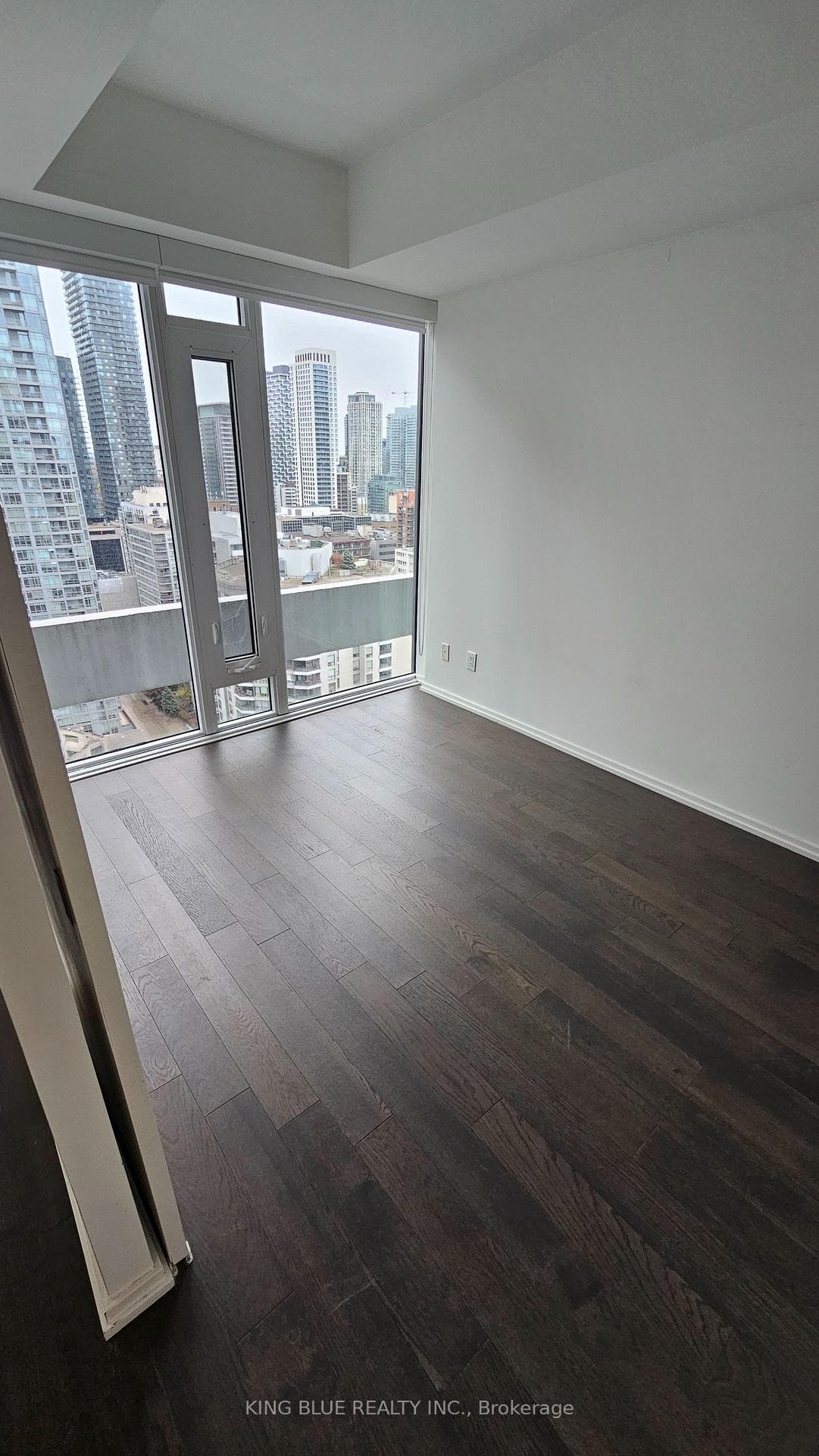 5 Soudan Avenue Unit 2708 photo 8