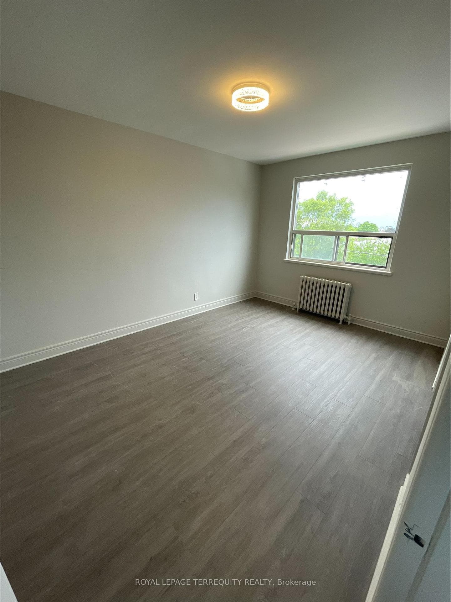 2548 Keele Street Unit 204 photo 4