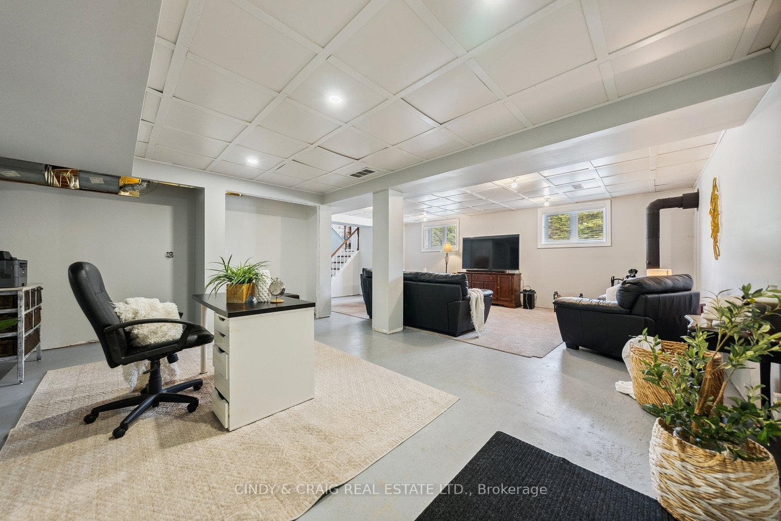 8664 Deans Hill Road photo 12