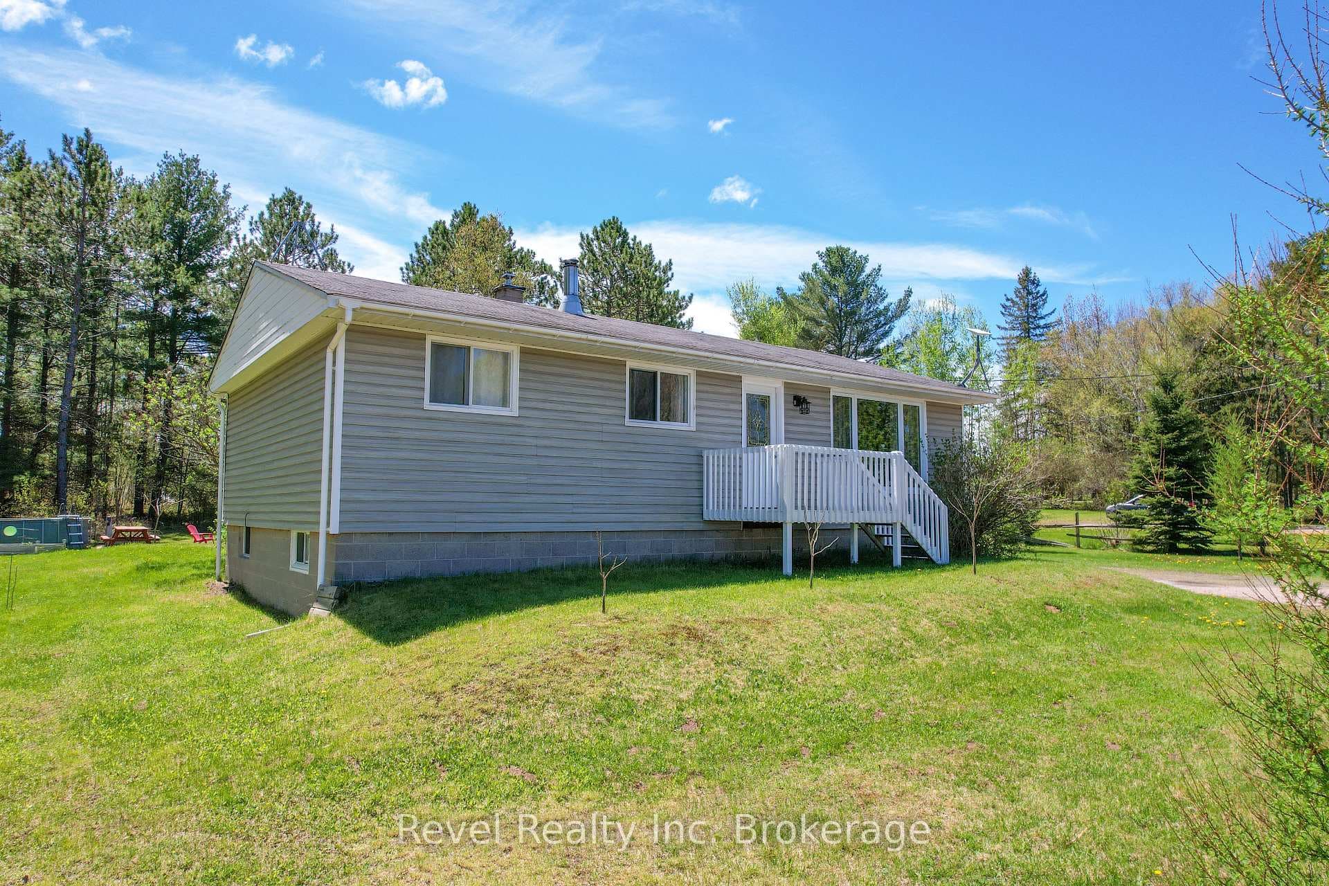 1827 Highway 654 N/A photo 3