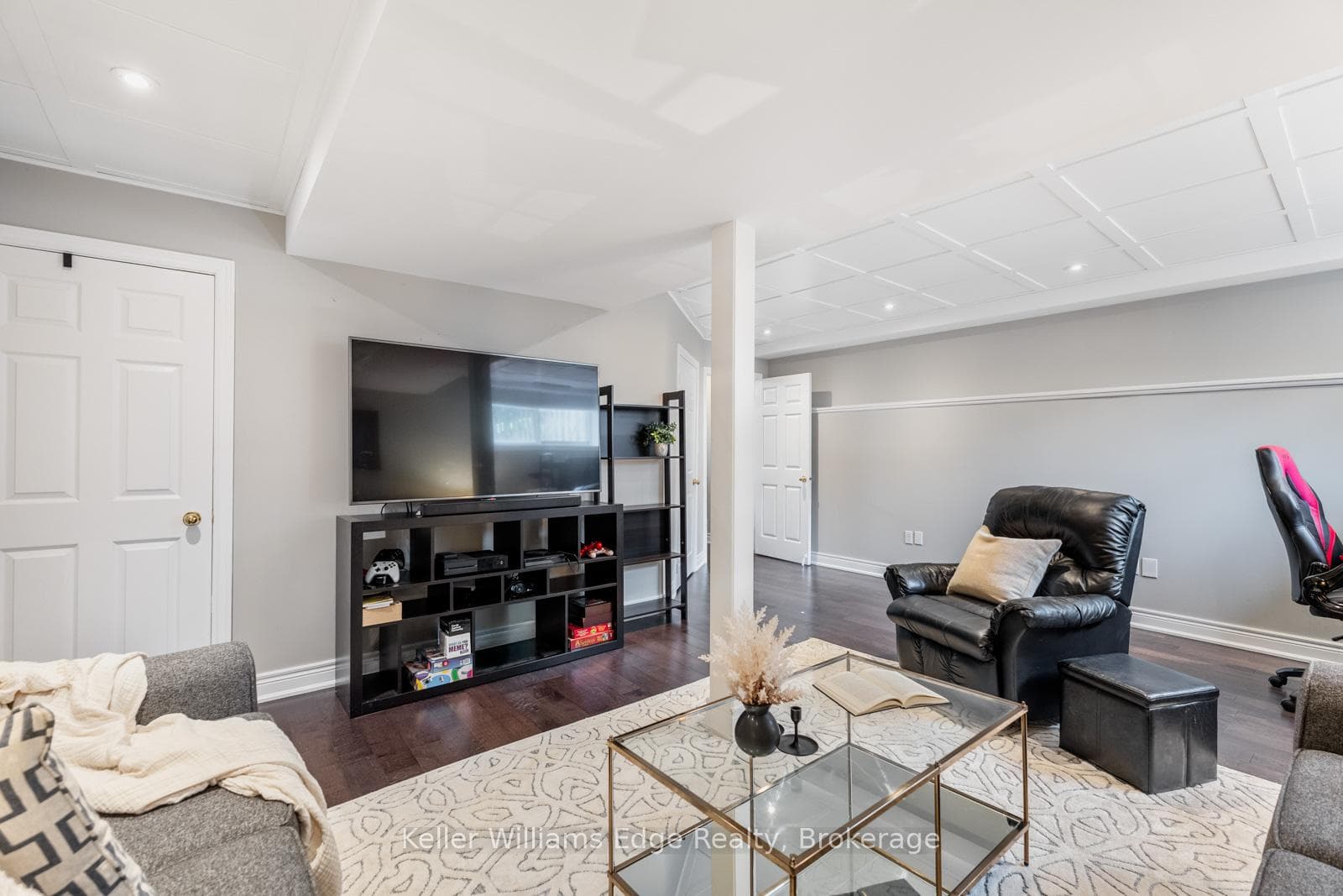 4003 Medland Drive photo 36