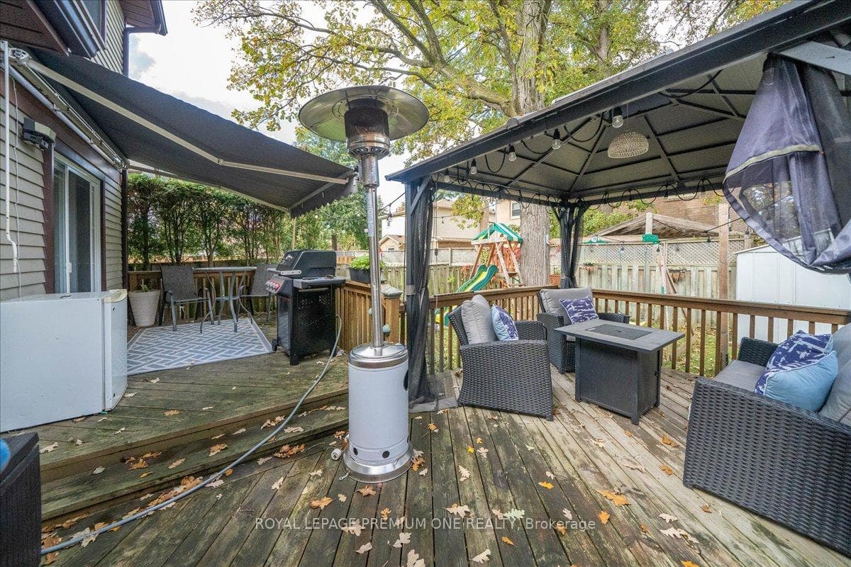30 Mitchell Avenue photo 24