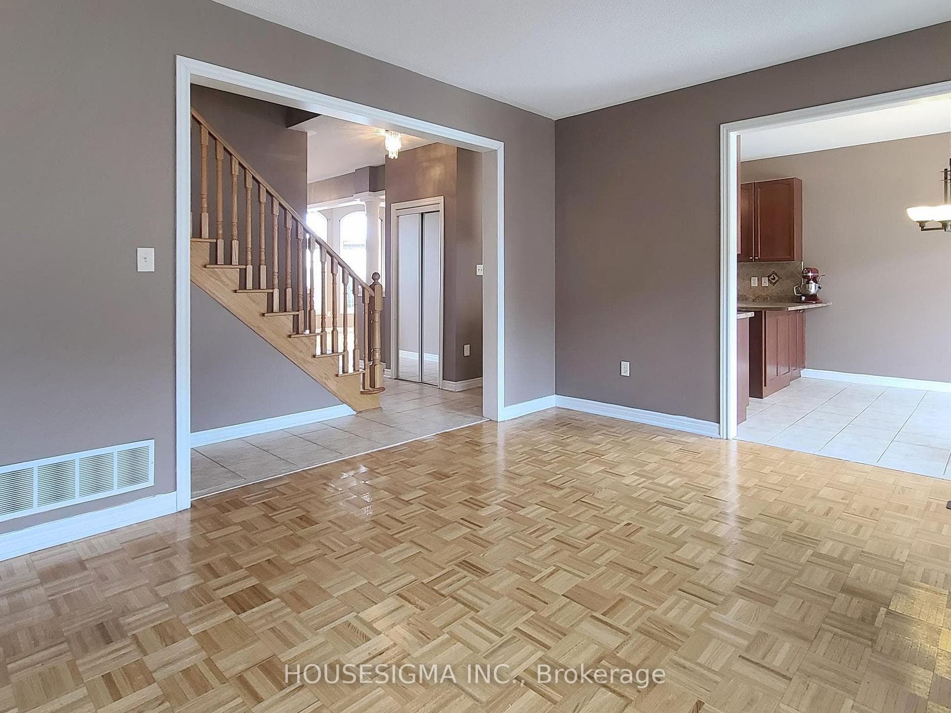 31 Braddock Drive photo 5