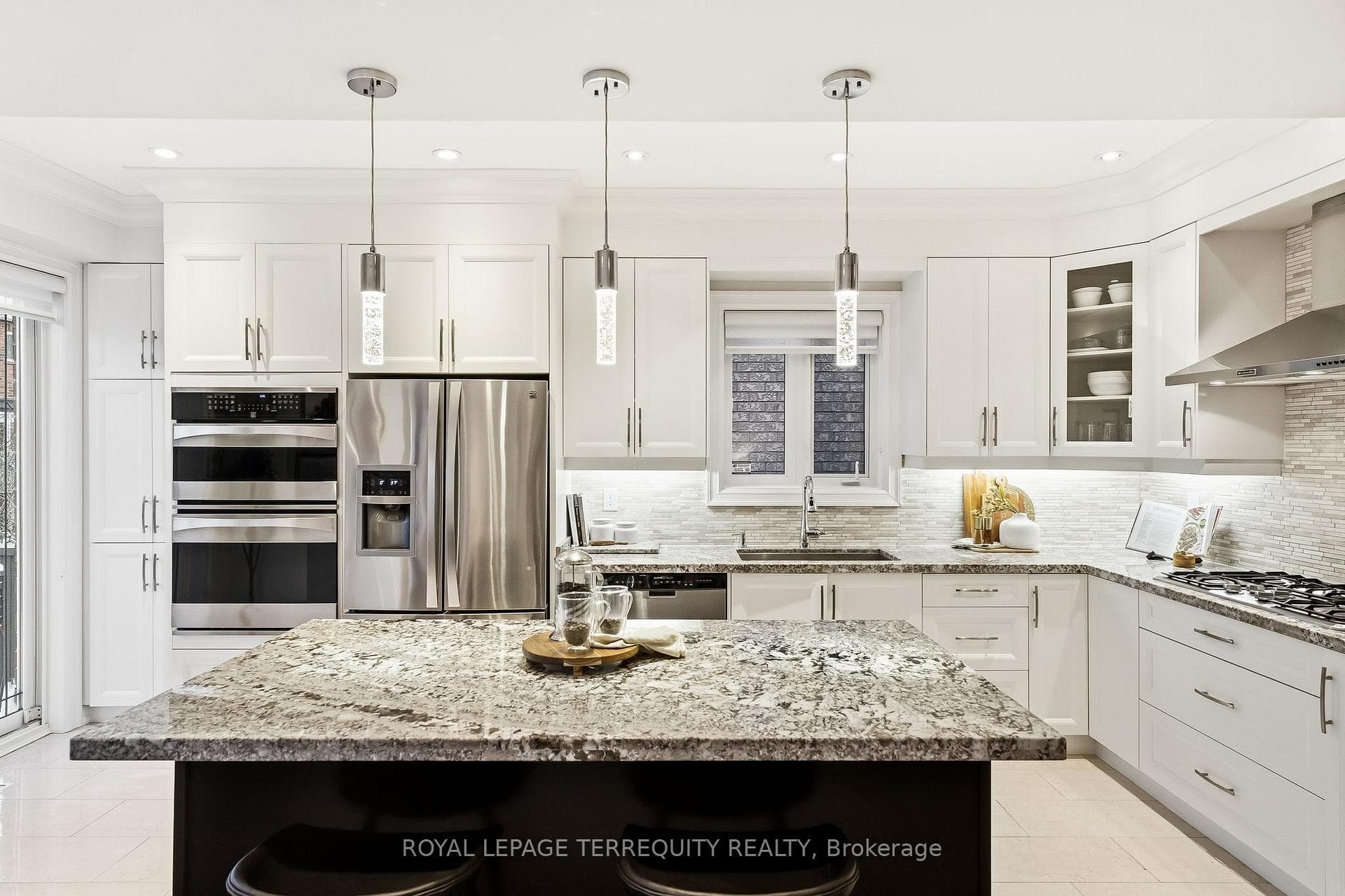 8 Vianney Avenue photo 18