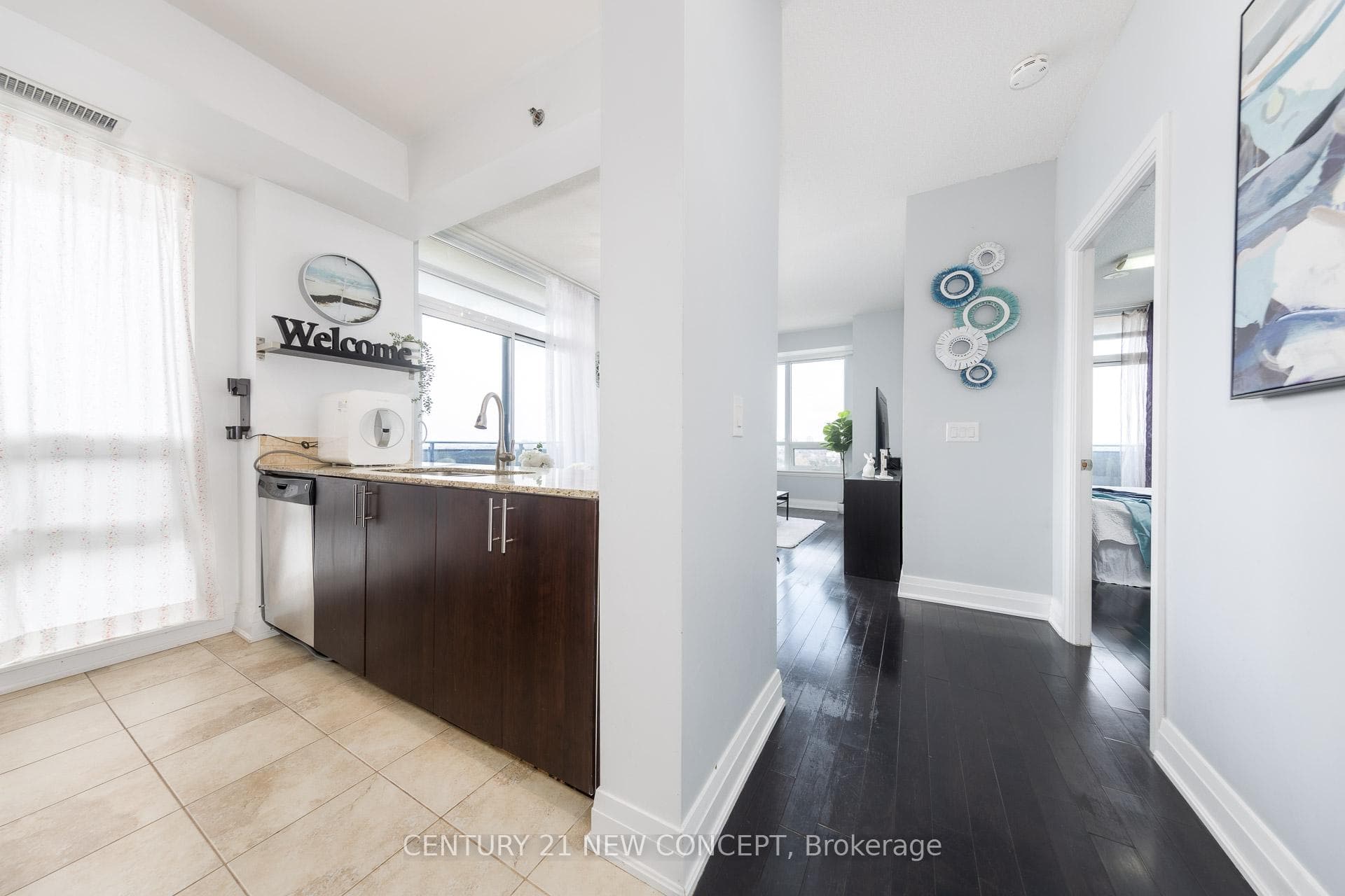 520 Steeles Avenue Unit 1212 photo 6