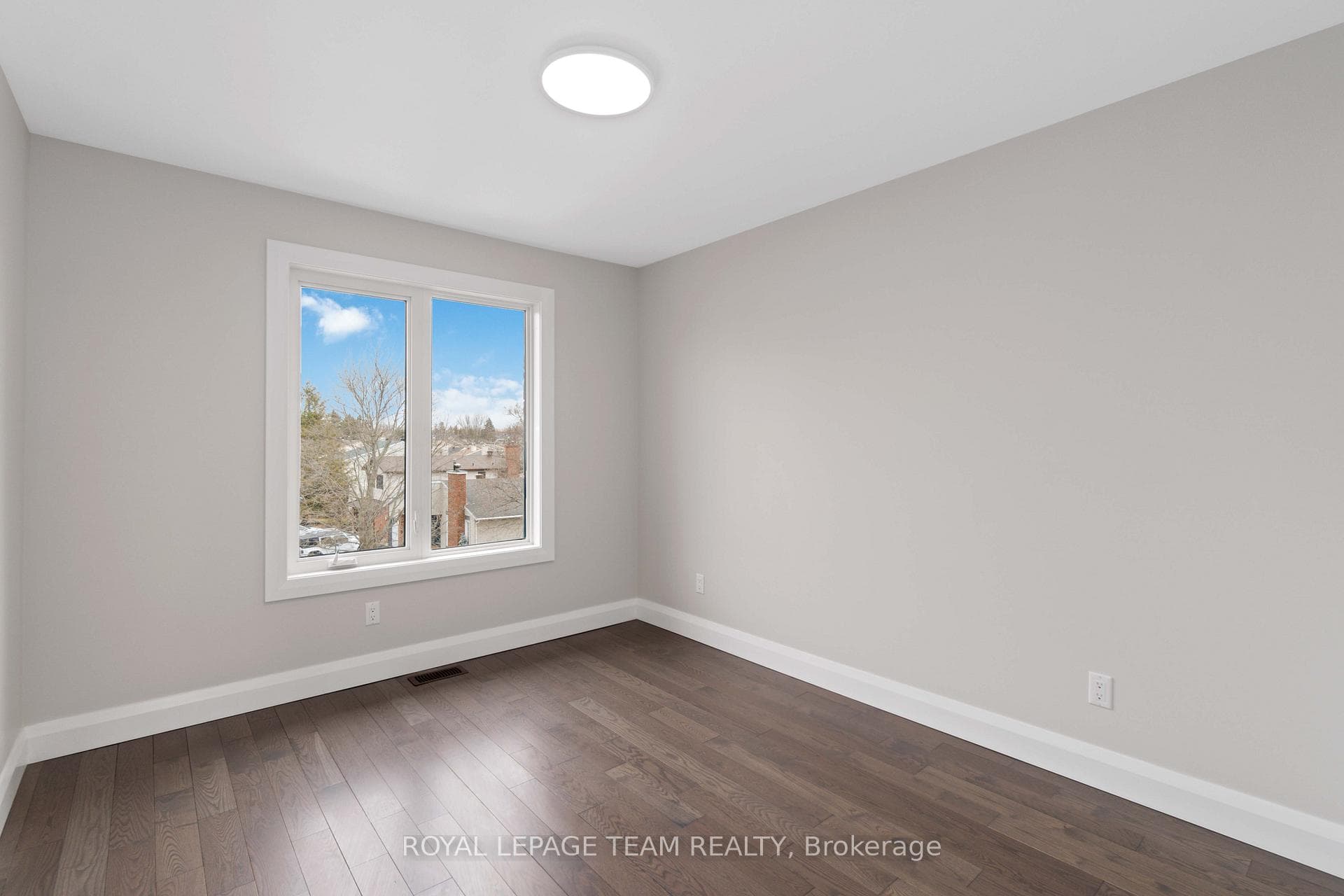 16 Melville Drive photo 22
