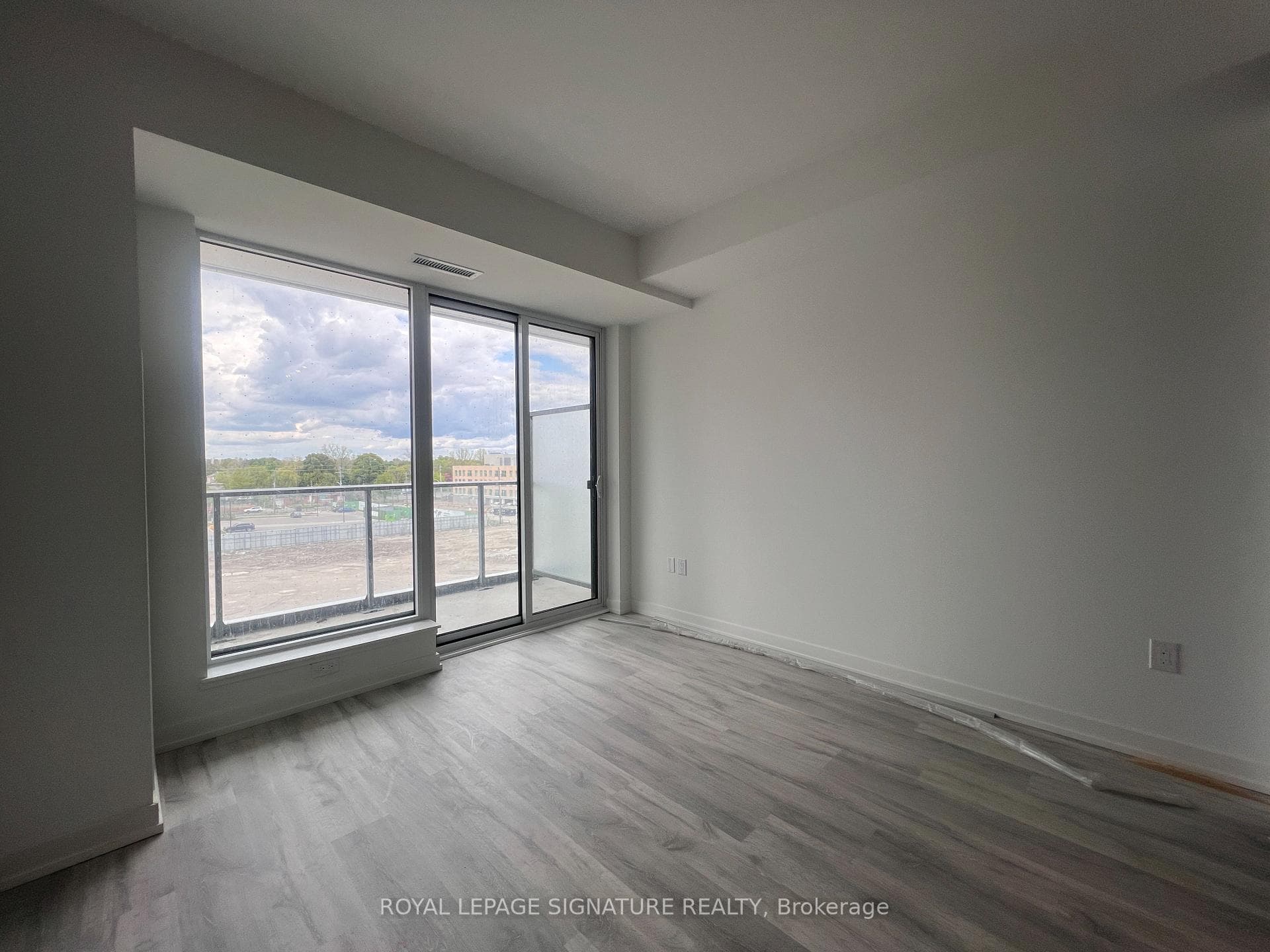 7 Golden Lion Heights Unit 440 photo 6