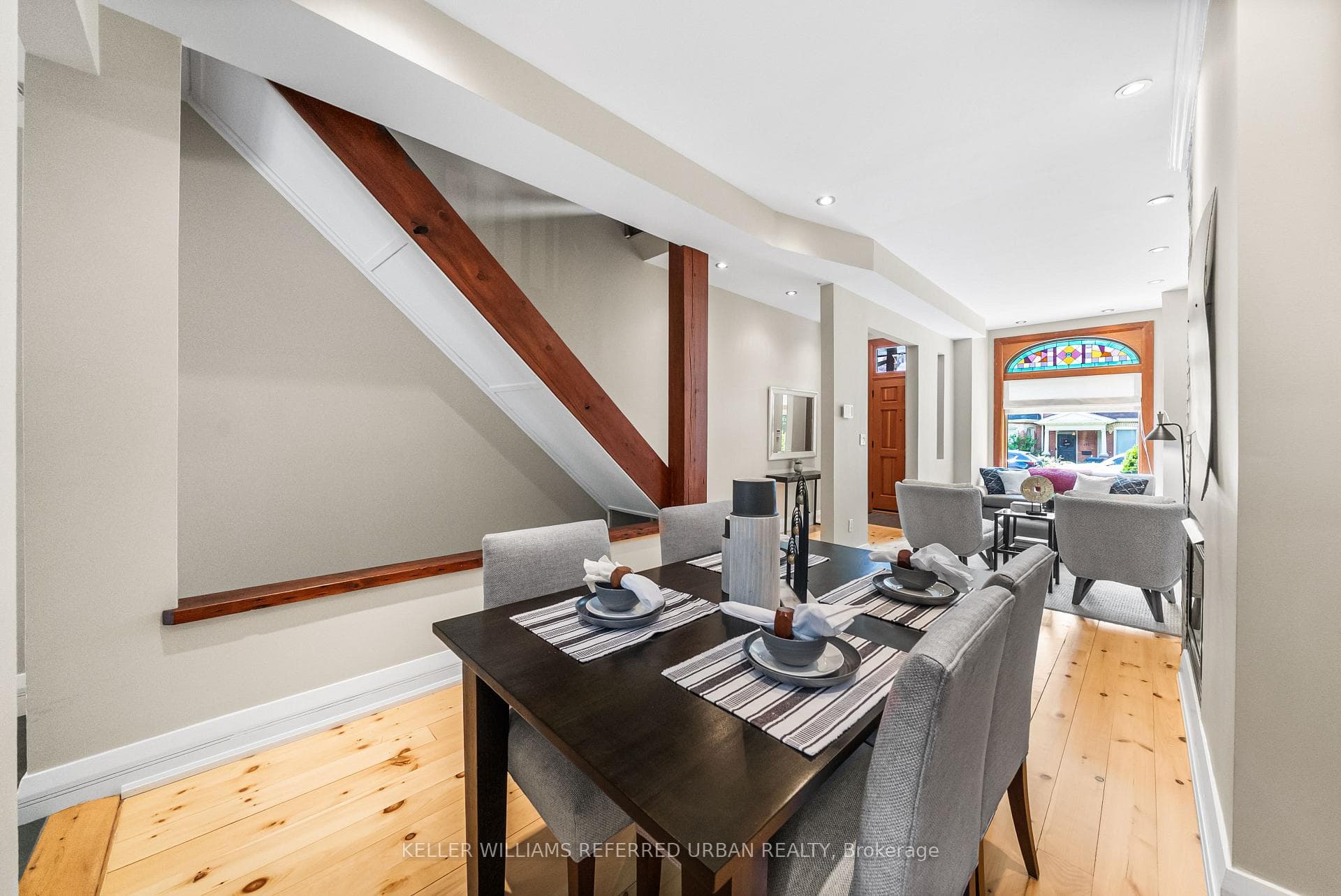 167 Strachan Avenue photo 8