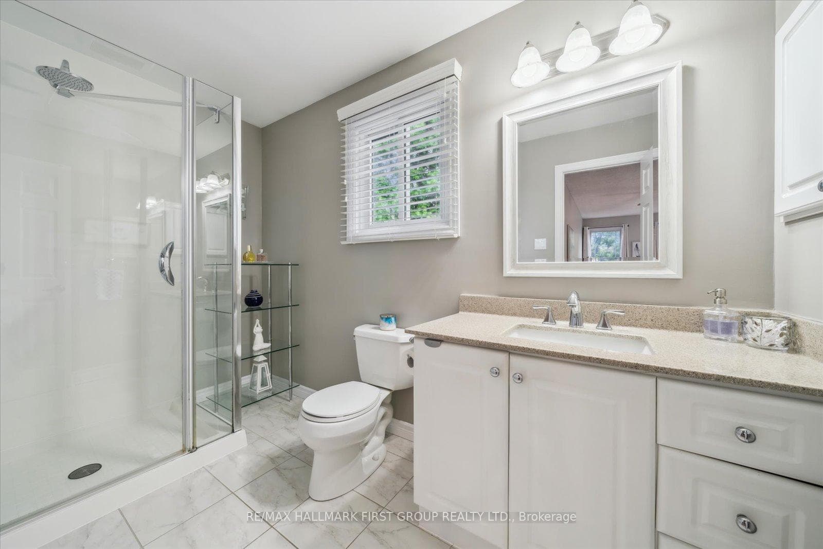 50 Lillian Crescent photo 19