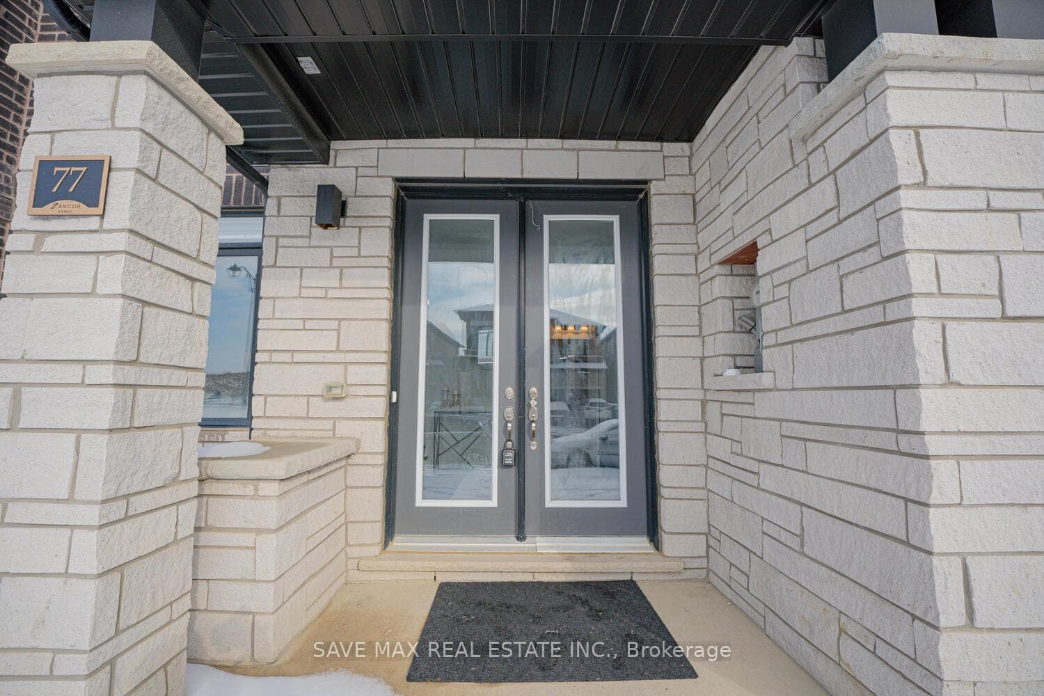 77 MINNOCK Street photo 2