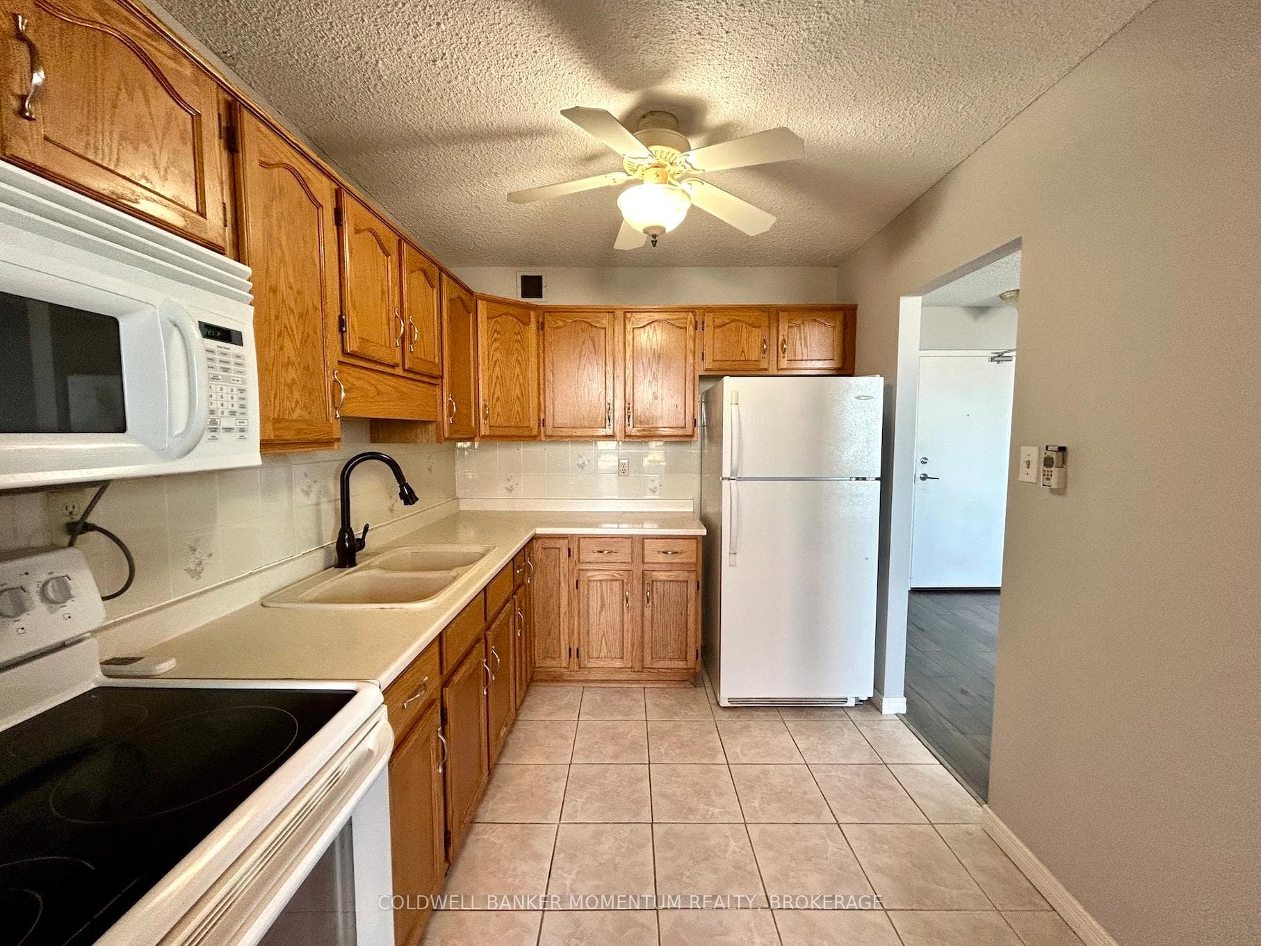 365 GENEVA Street Unit 1002 photo 14