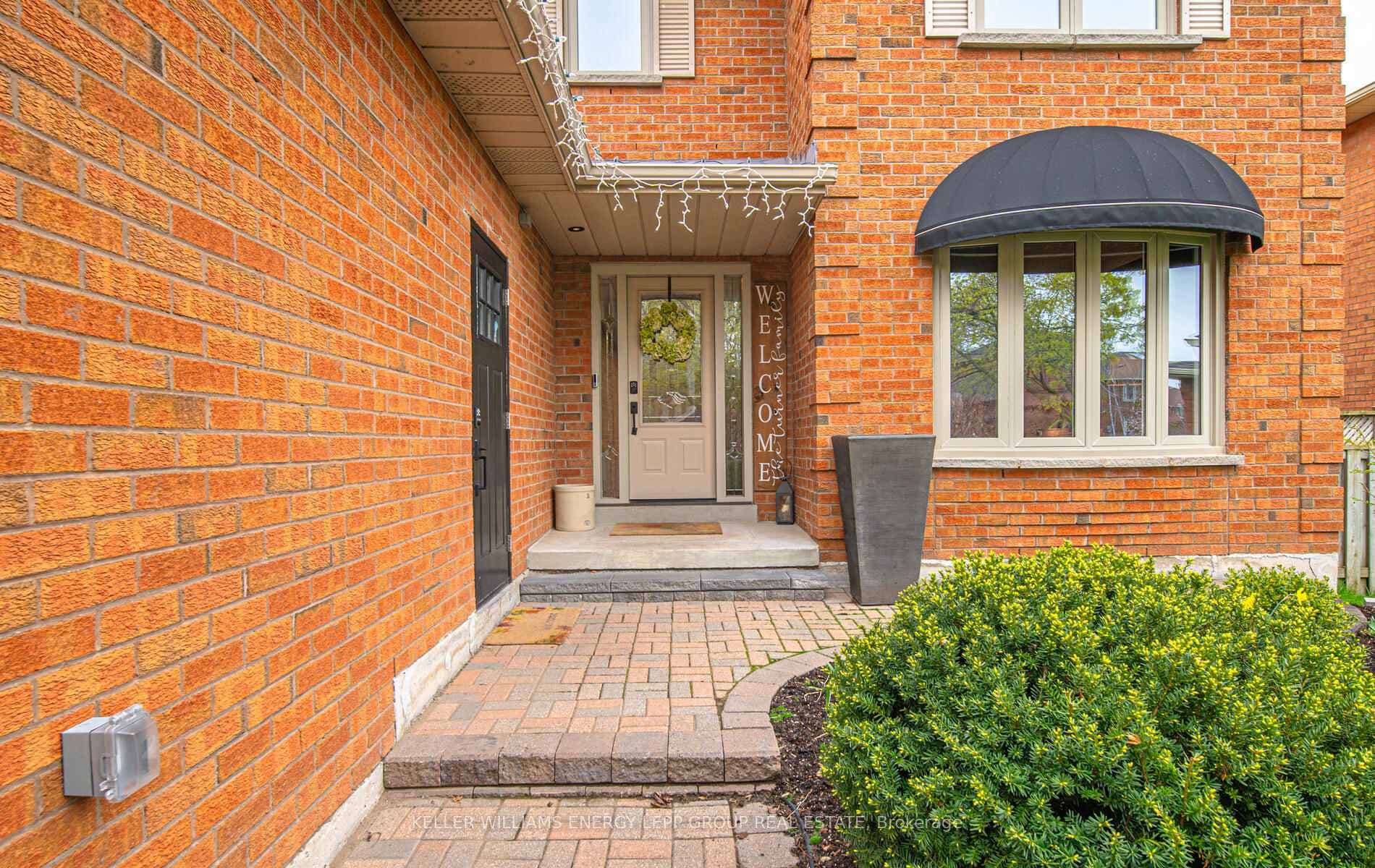 71 William Stephenson Drive photo 6