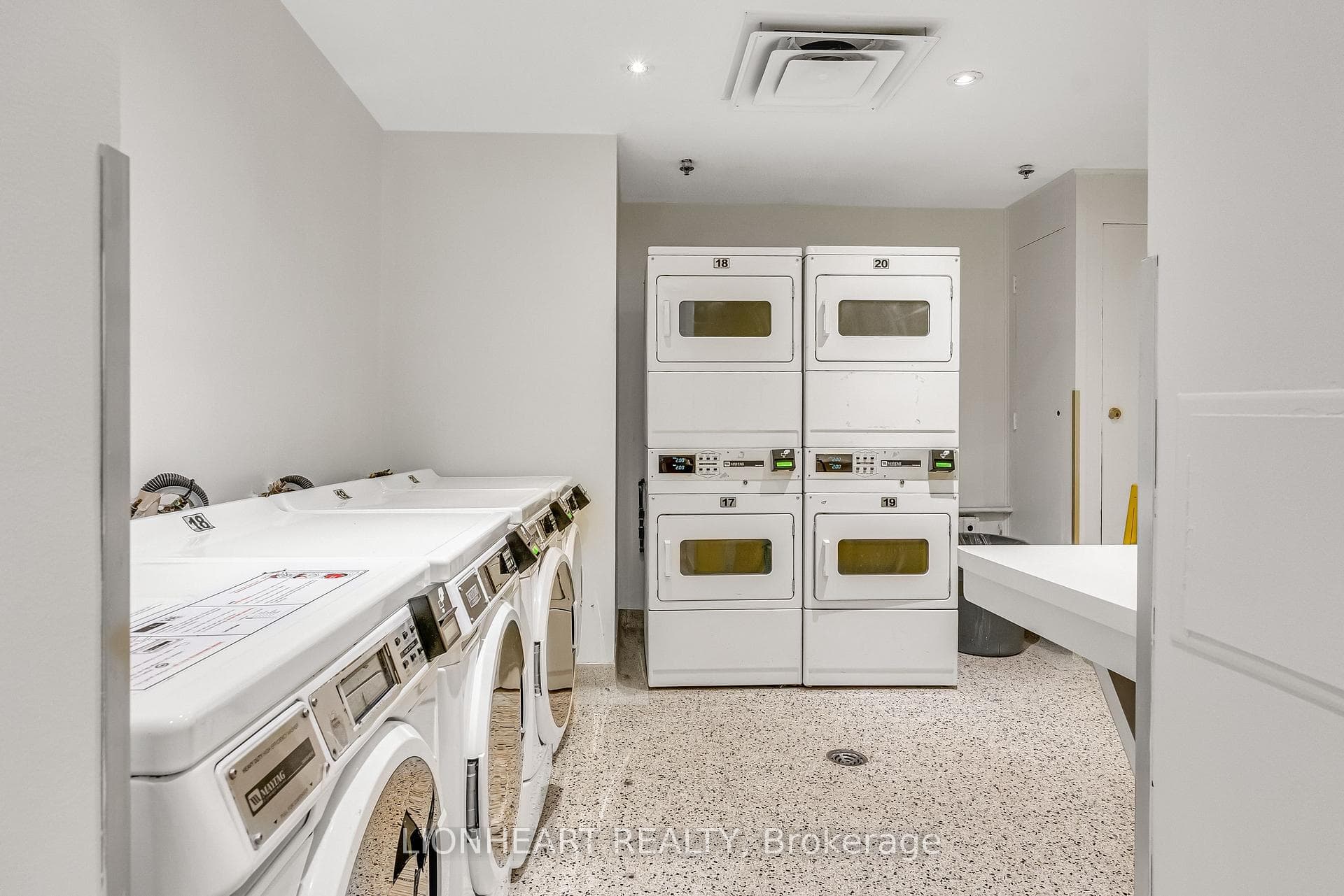 40 Homewood Avenue Unit 2608 photo 38