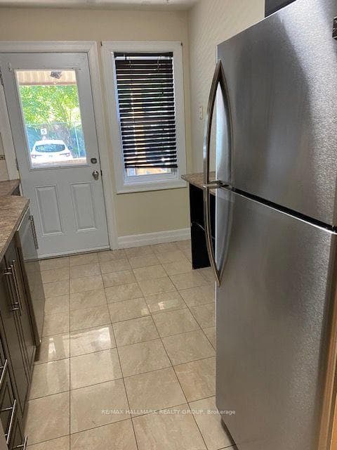 570 Gladstone Avenue Unit 1 photo 5