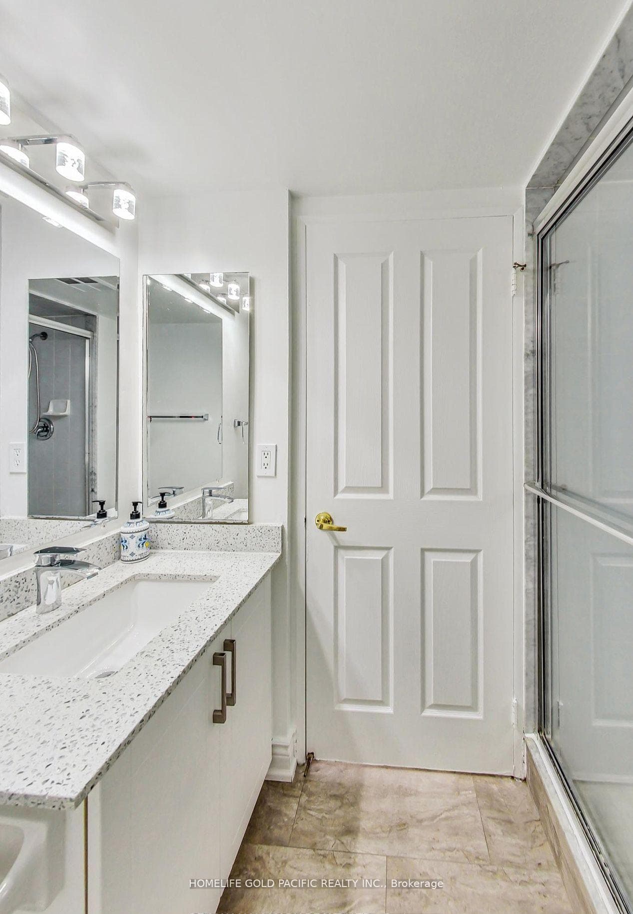 88 Corporate Drive Unit 1604 photo 22