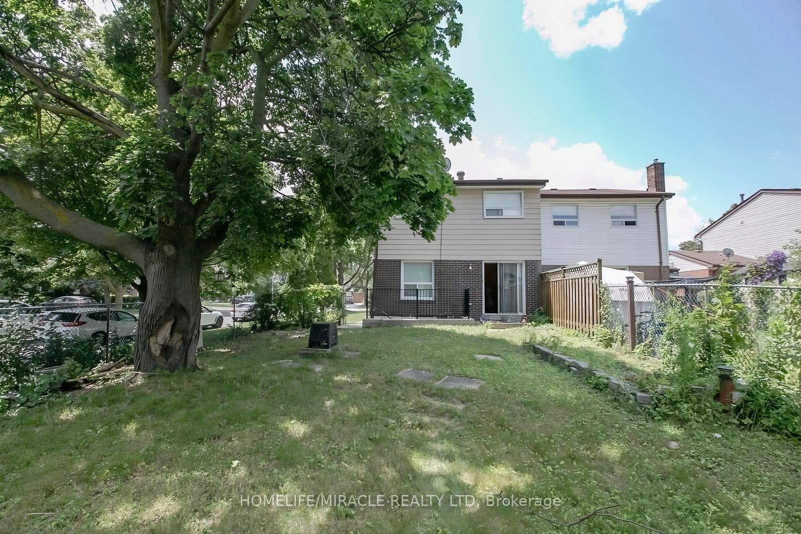 47 Longbourne Crescent photo 49