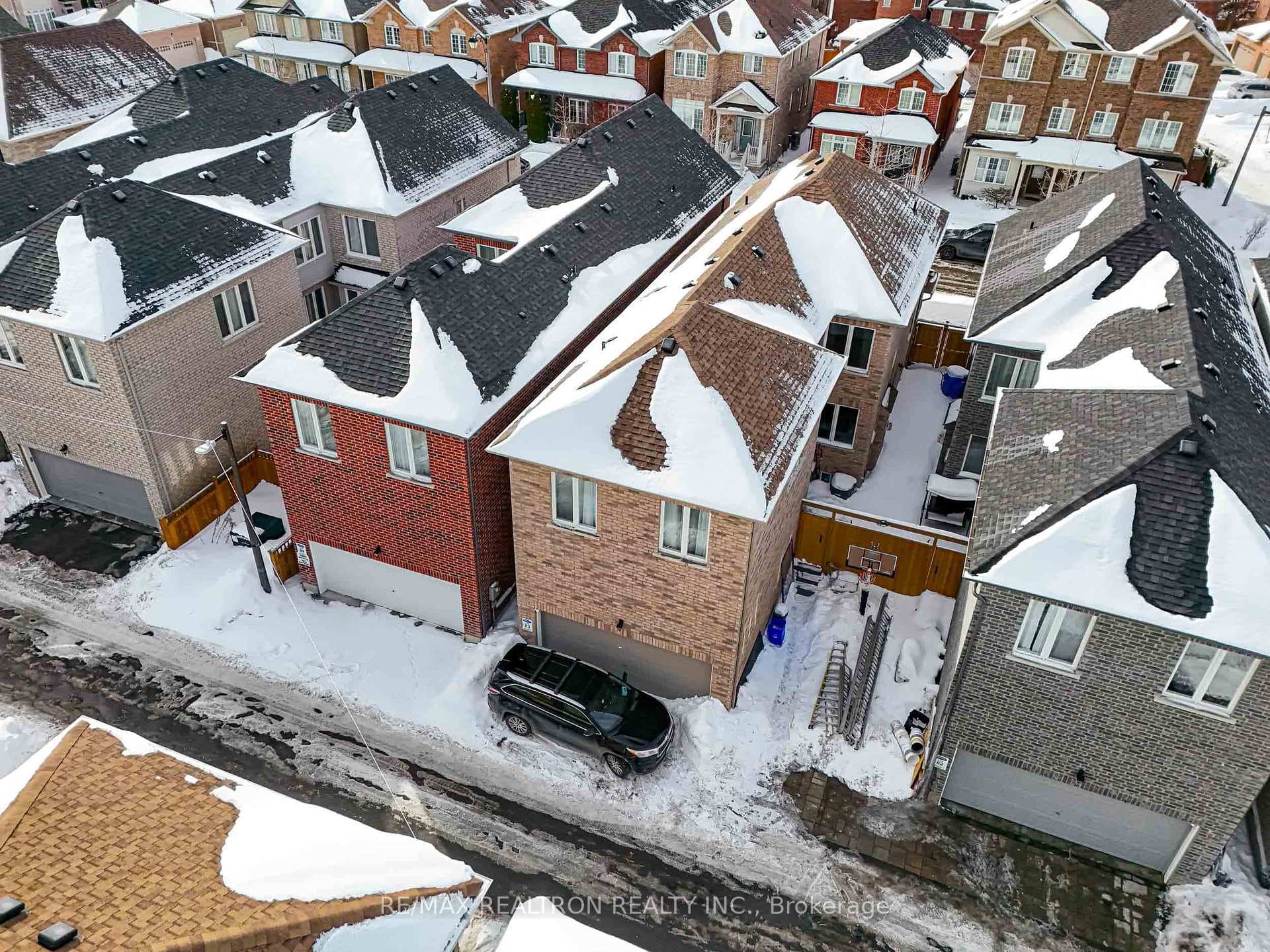 51 Albert Lewis Street photo 48