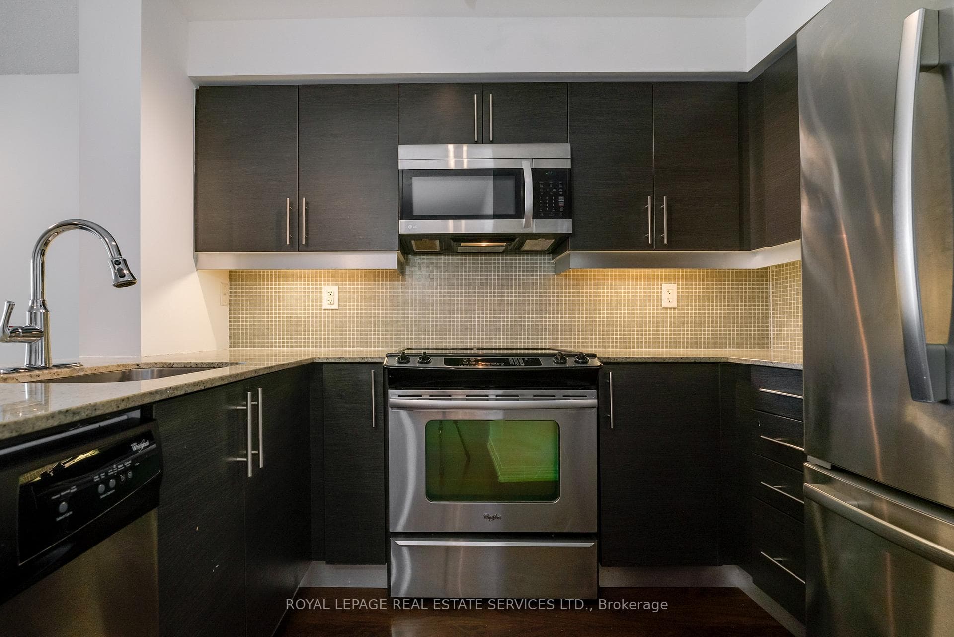 125 Western Battery Road Unit 808 photo 7
