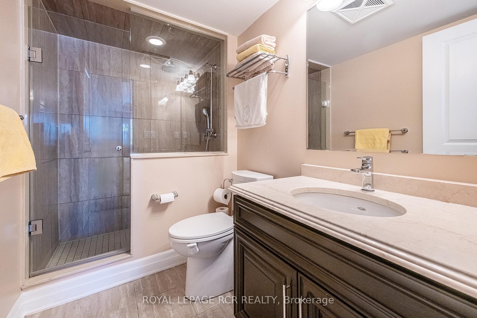 60 Baycliffe Crescent Unit 106 photo 13