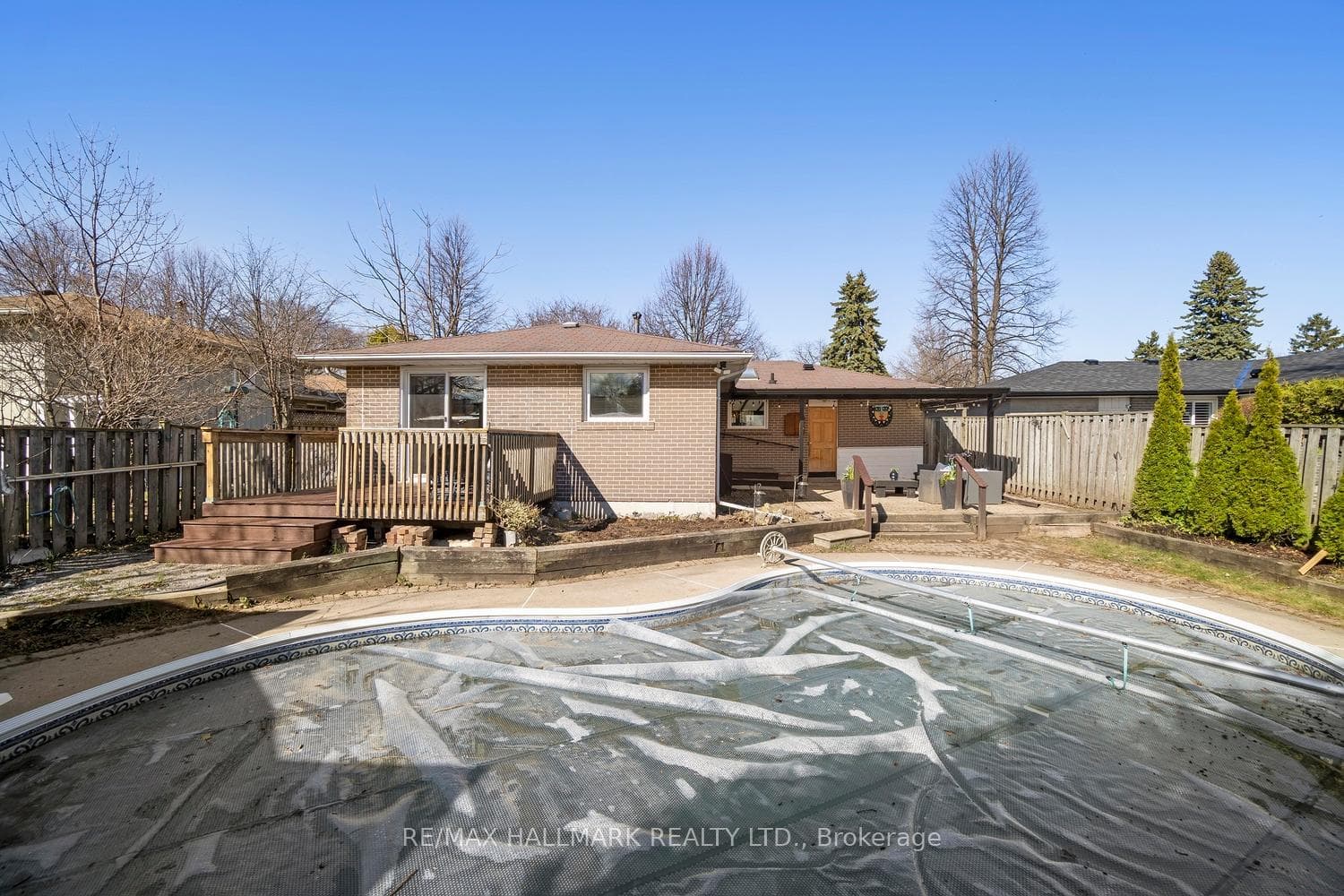 37 Lewin Crescent photo 27