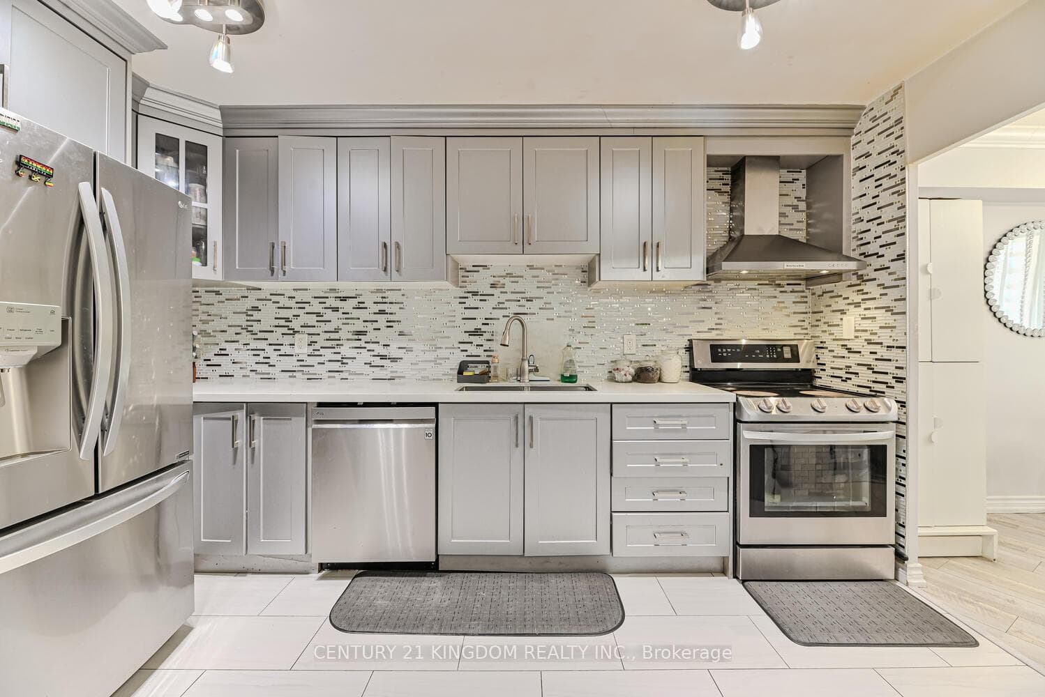 15 Vicora Link Way Unit 811 photo 14