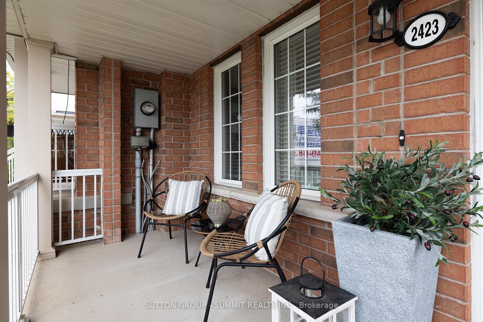 2423 Postmaster Drive photo 3