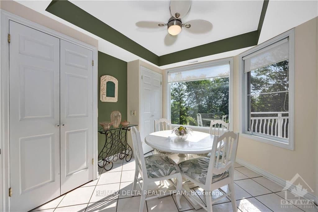 130 ROBSON Court Unit 2D photo 10