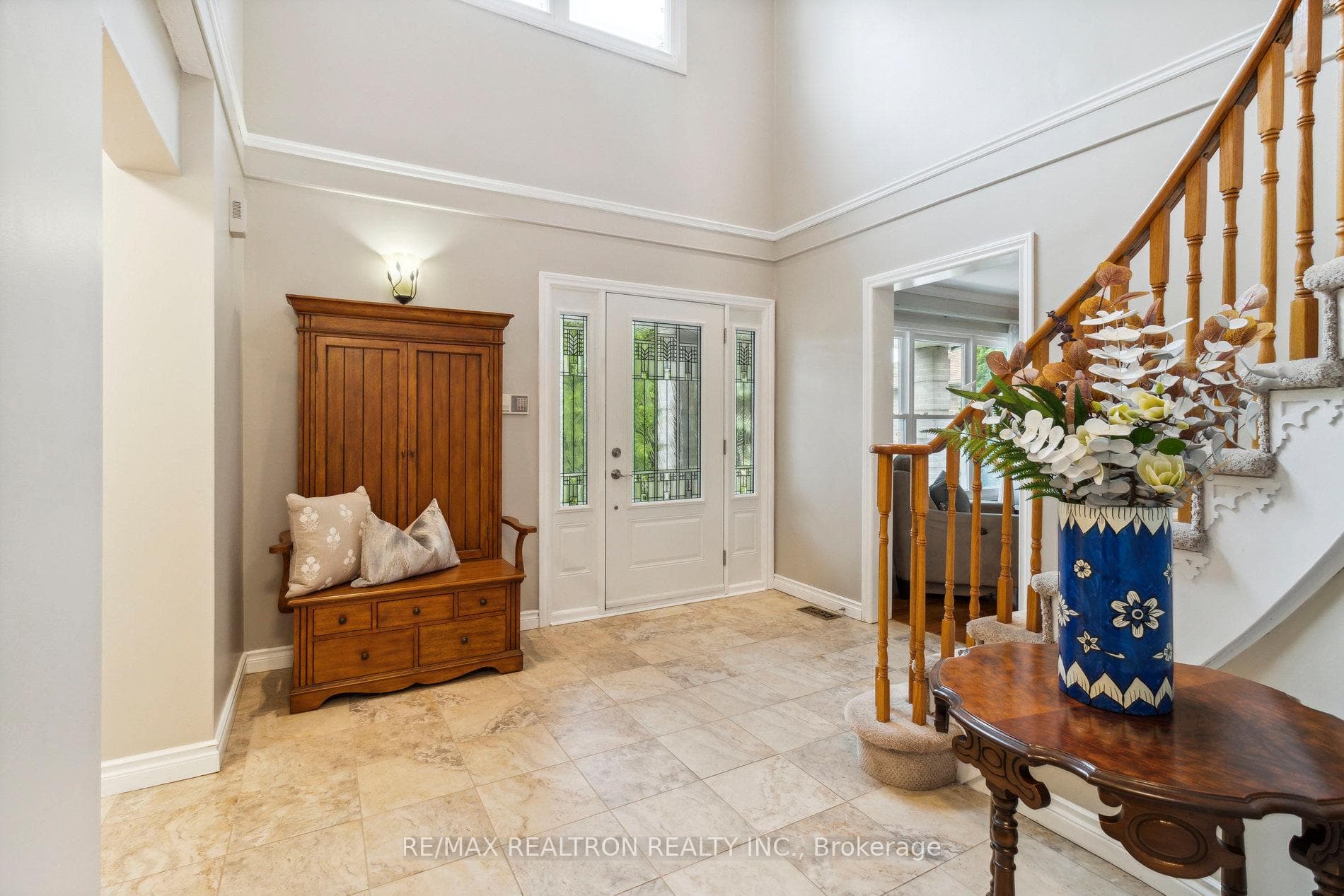 364 Bristol Road photo 4