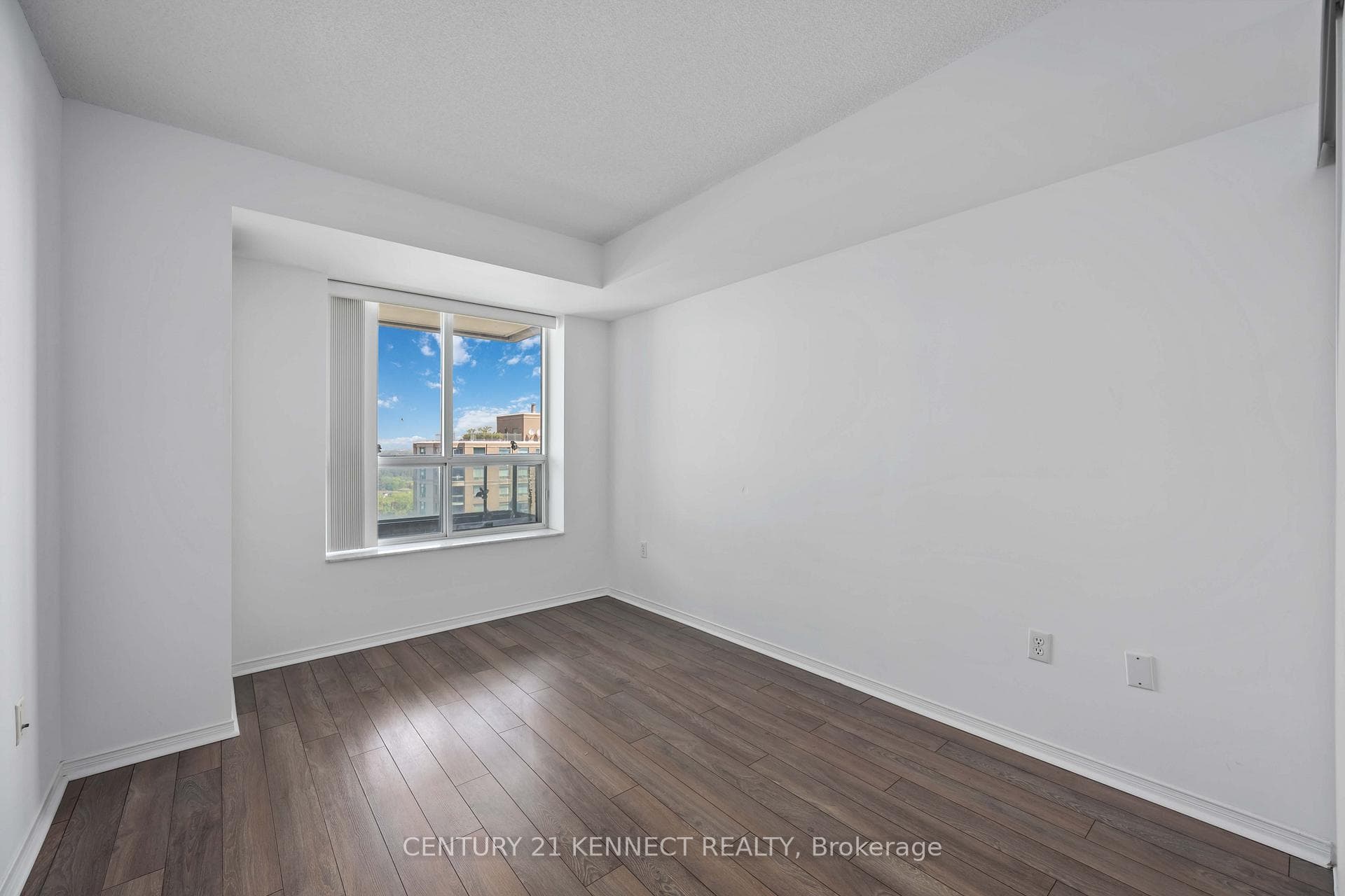 3 Pemberton Avenue Unit 1506 photo 5